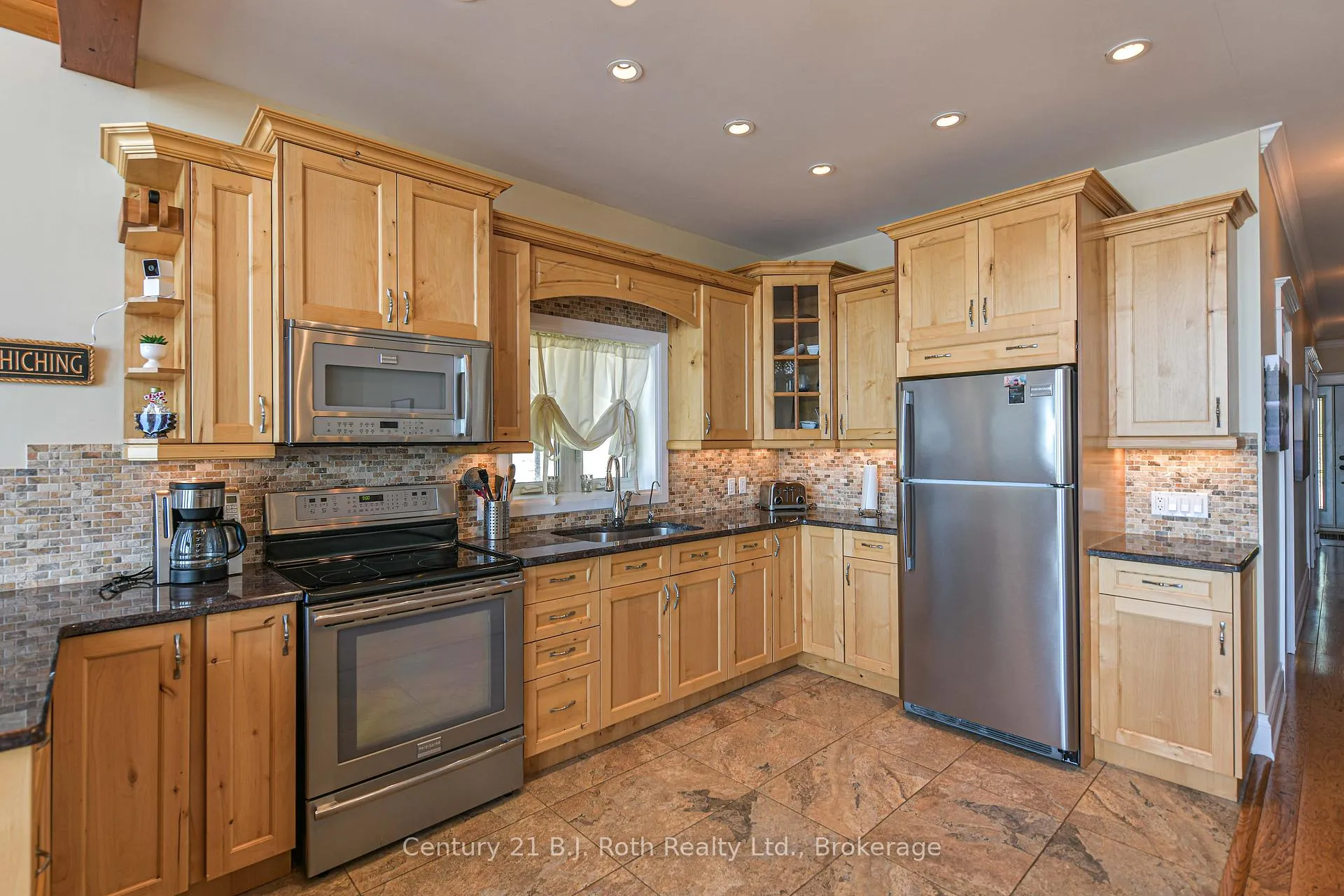 Photo 34 of 7304 Glen Ellen Drive, Ramara, Rural Ramara — HOMEH