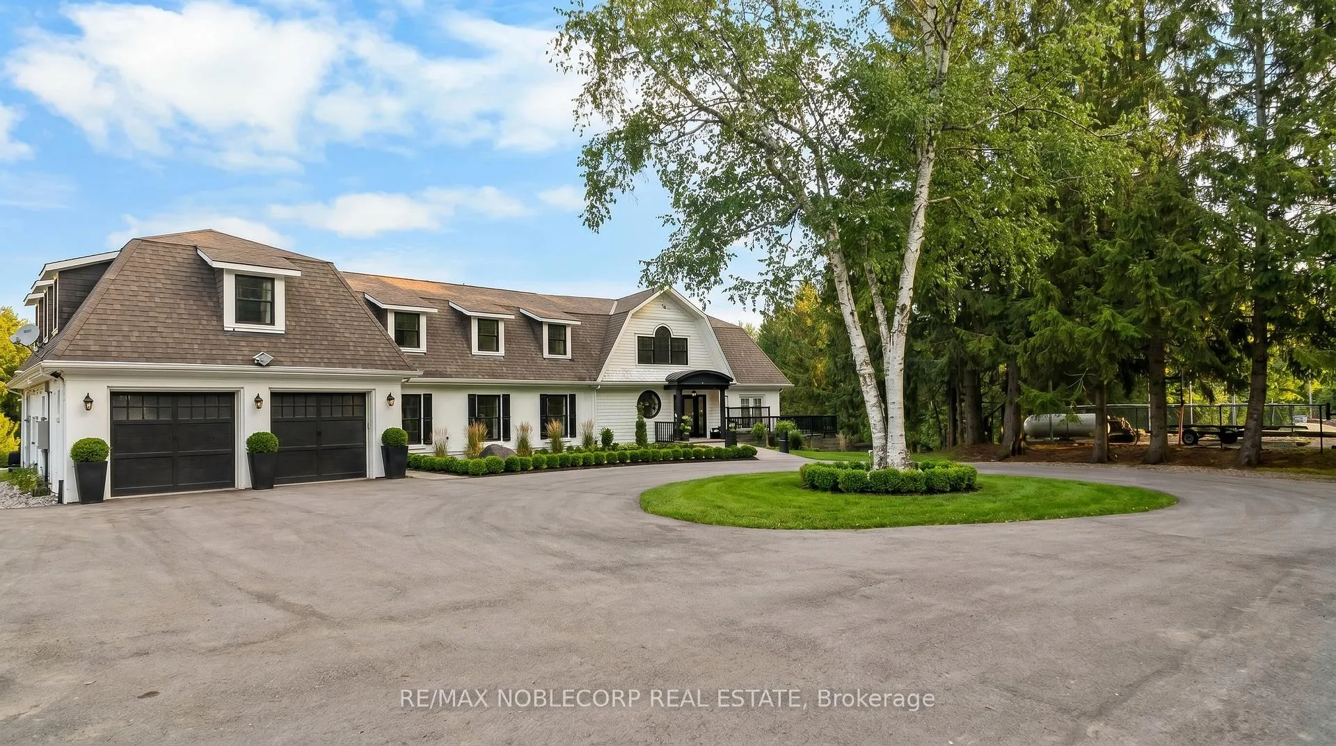 Photo 2 of 14955 Jane Street, King, Rural King — HOMEH