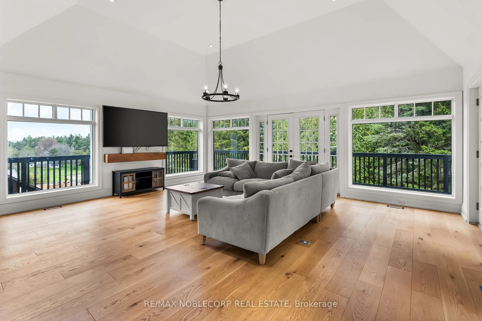 Photo 7 of 14955 Jane Street, King, Rural King — HOMEH