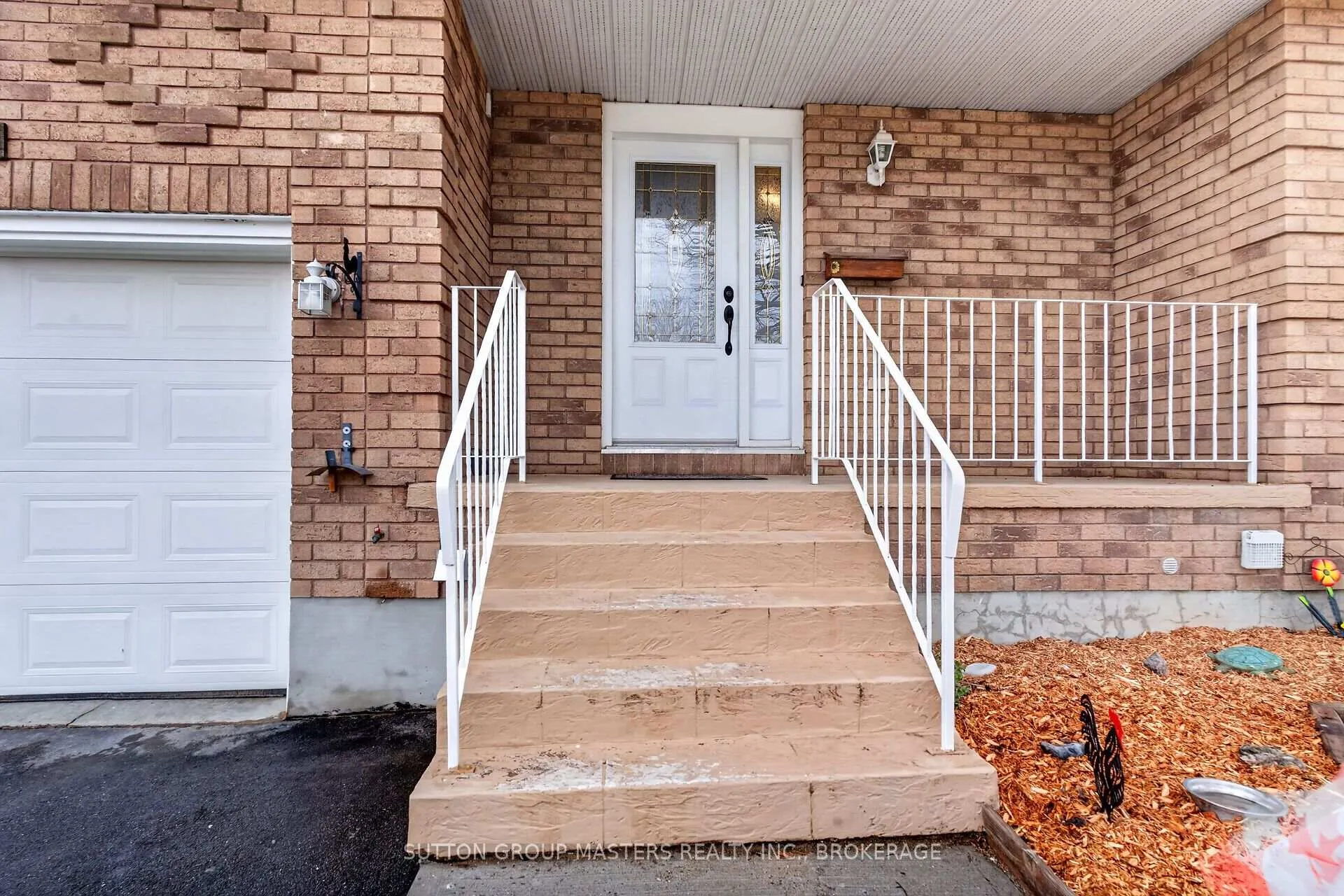 Photo 2 of 1080 Palmerston Crescent, Kingston, North of Taylor-Kidd Blvd — HOMEH