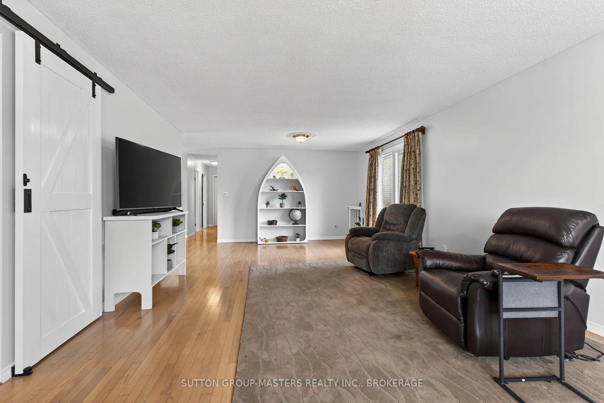 Photo 9 of 1080 Palmerston Crescent, Kingston, North of Taylor-Kidd Blvd — HOMEH