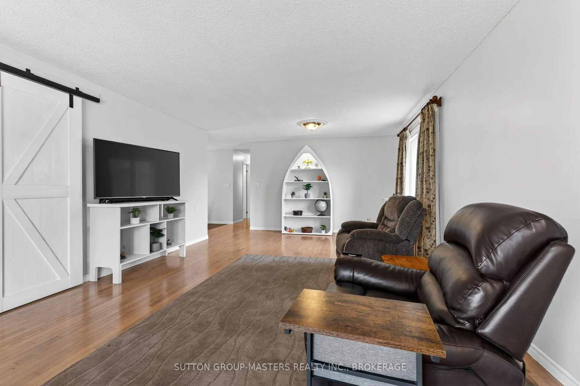Photo 10 of 1080 Palmerston Crescent, Kingston, North of Taylor-Kidd Blvd — HOMEH