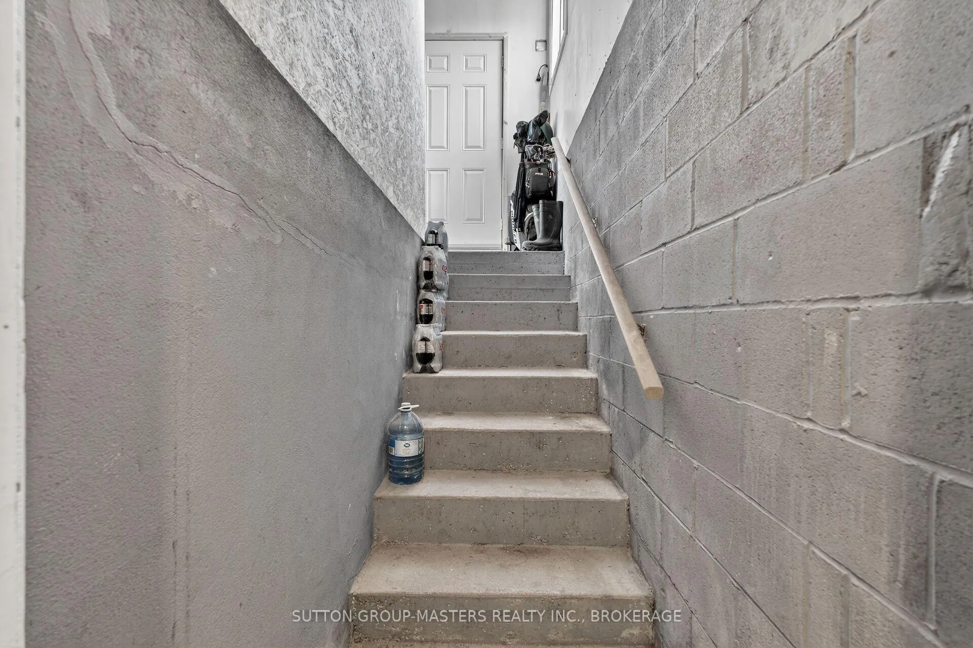 Photo 20 of 1080 Palmerston Crescent, Kingston, North of Taylor-Kidd Blvd — HOMEH