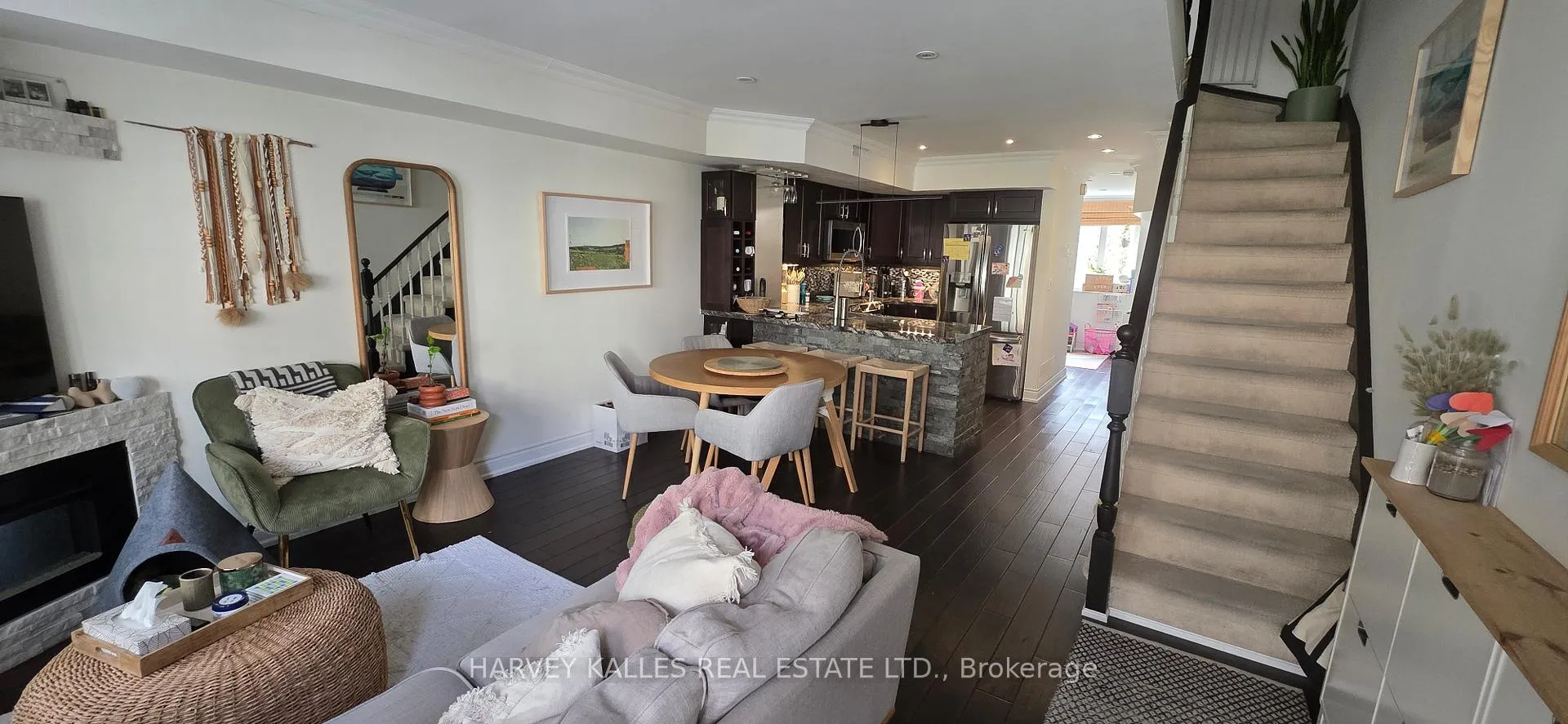 Photo 1 of Unit 68, 208 Niagara Street, Toronto, Niagara — HOMEH