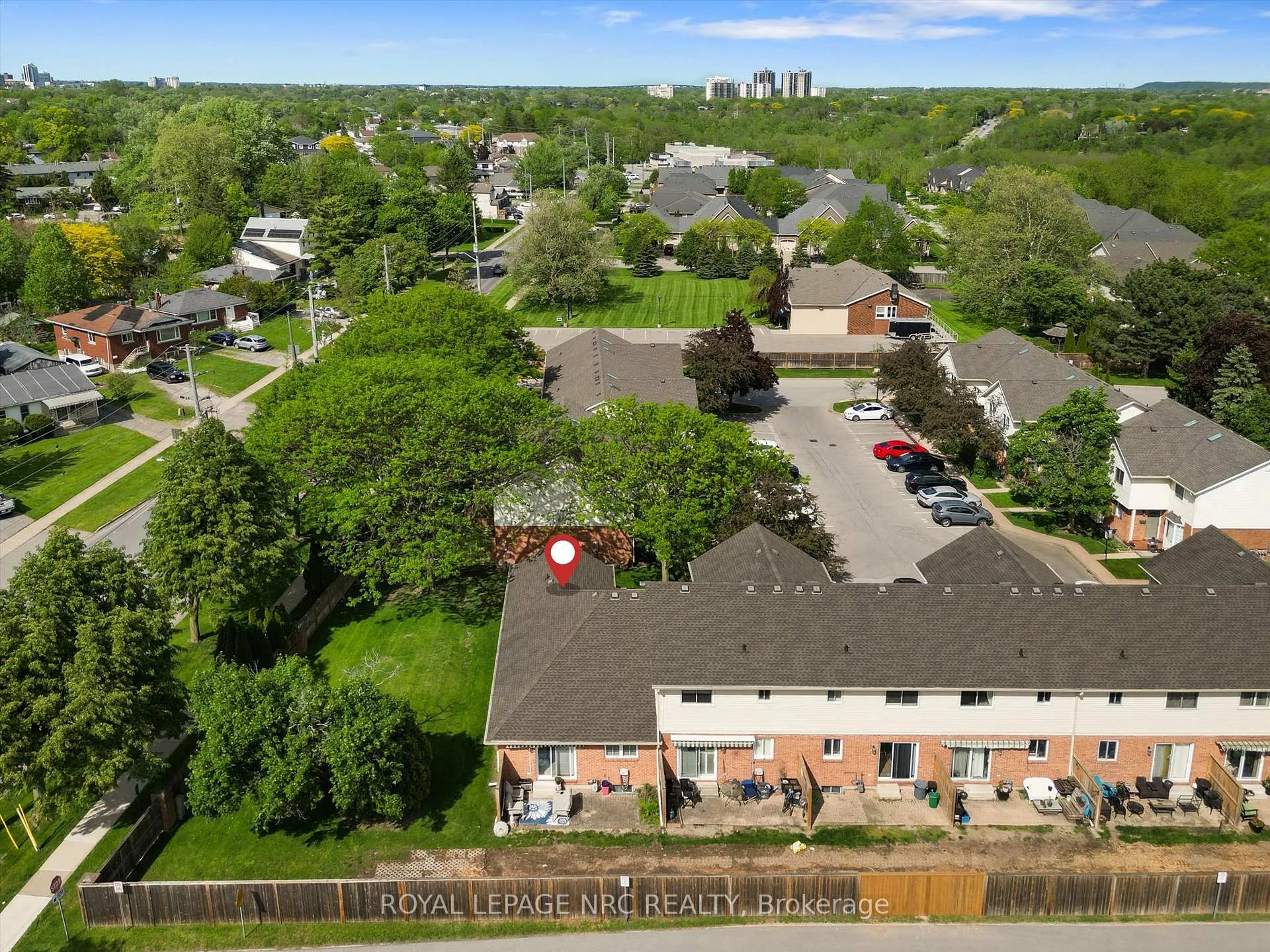 Photo 37 of Unit 7, 275 Pelham Road, St. Catharines, Rykert/Vansickle — HOMEH