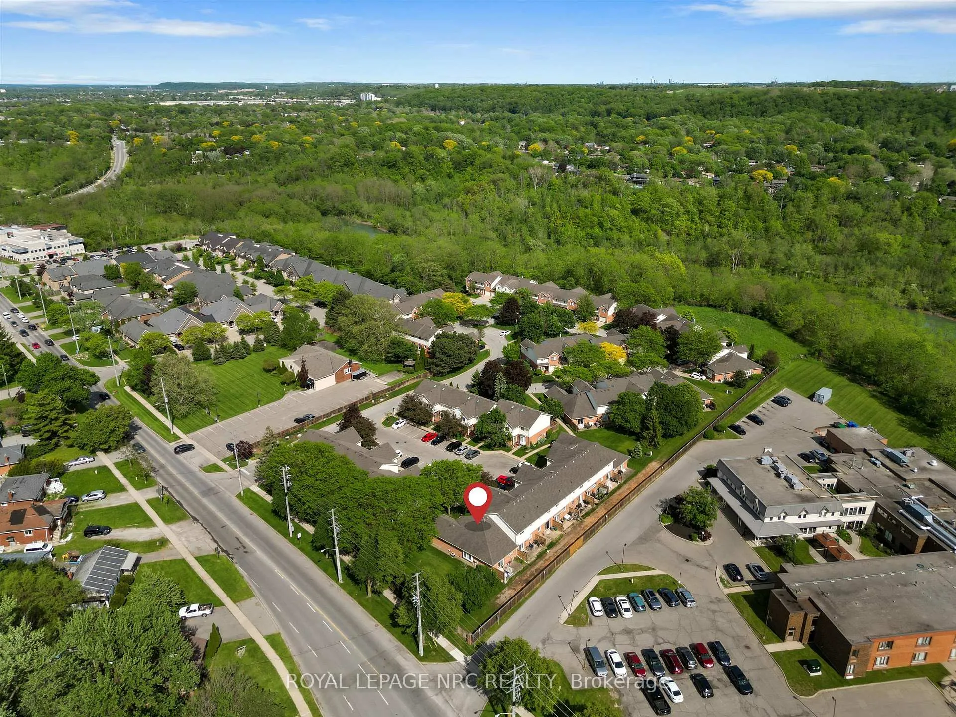 Photo 39 of Unit 7, 275 Pelham Road, St. Catharines, Rykert/Vansickle — HOMEH