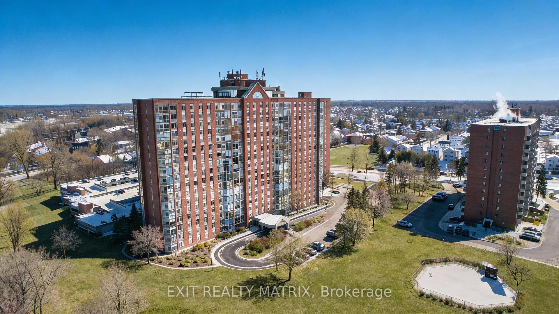 Photo 1 of Unit 1007, 2759 Carousel Crescent, Ottawa, Emerald Woods/Sawmill Creek — HOMEH