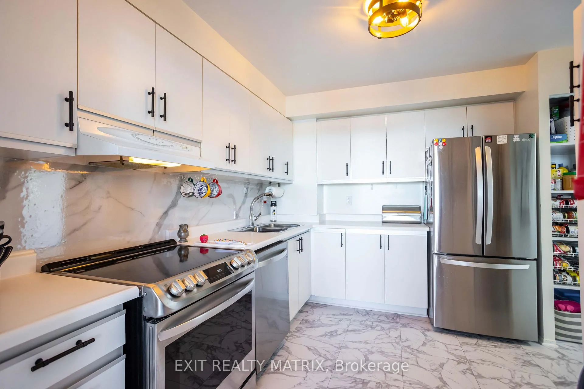 Photo 19 of Unit 1007, 2759 Carousel Crescent, Ottawa, Emerald Woods/Sawmill Creek — HOMEH