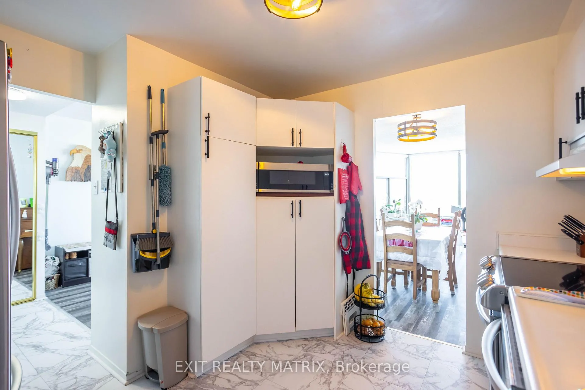 Photo 22 of Unit 1007, 2759 Carousel Crescent, Ottawa, Emerald Woods/Sawmill Creek — HOMEH