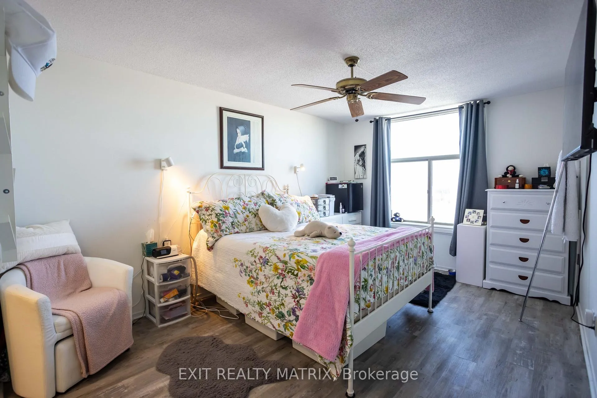Photo 23 of Unit 1007, 2759 Carousel Crescent, Ottawa, Emerald Woods/Sawmill Creek — HOMEH