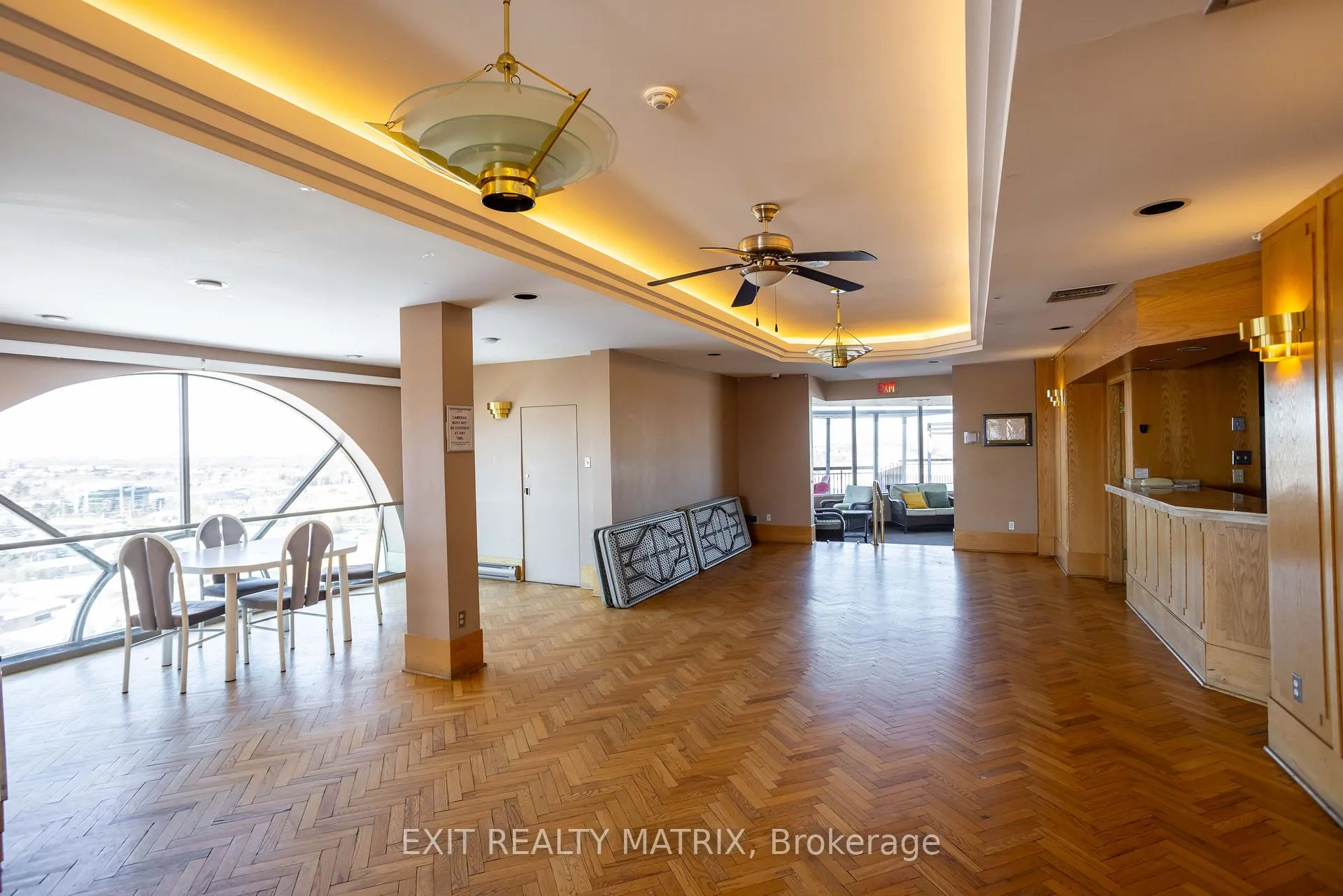 Photo 39 of Unit 1007, 2759 Carousel Crescent, Ottawa, Emerald Woods/Sawmill Creek — HOMEH
