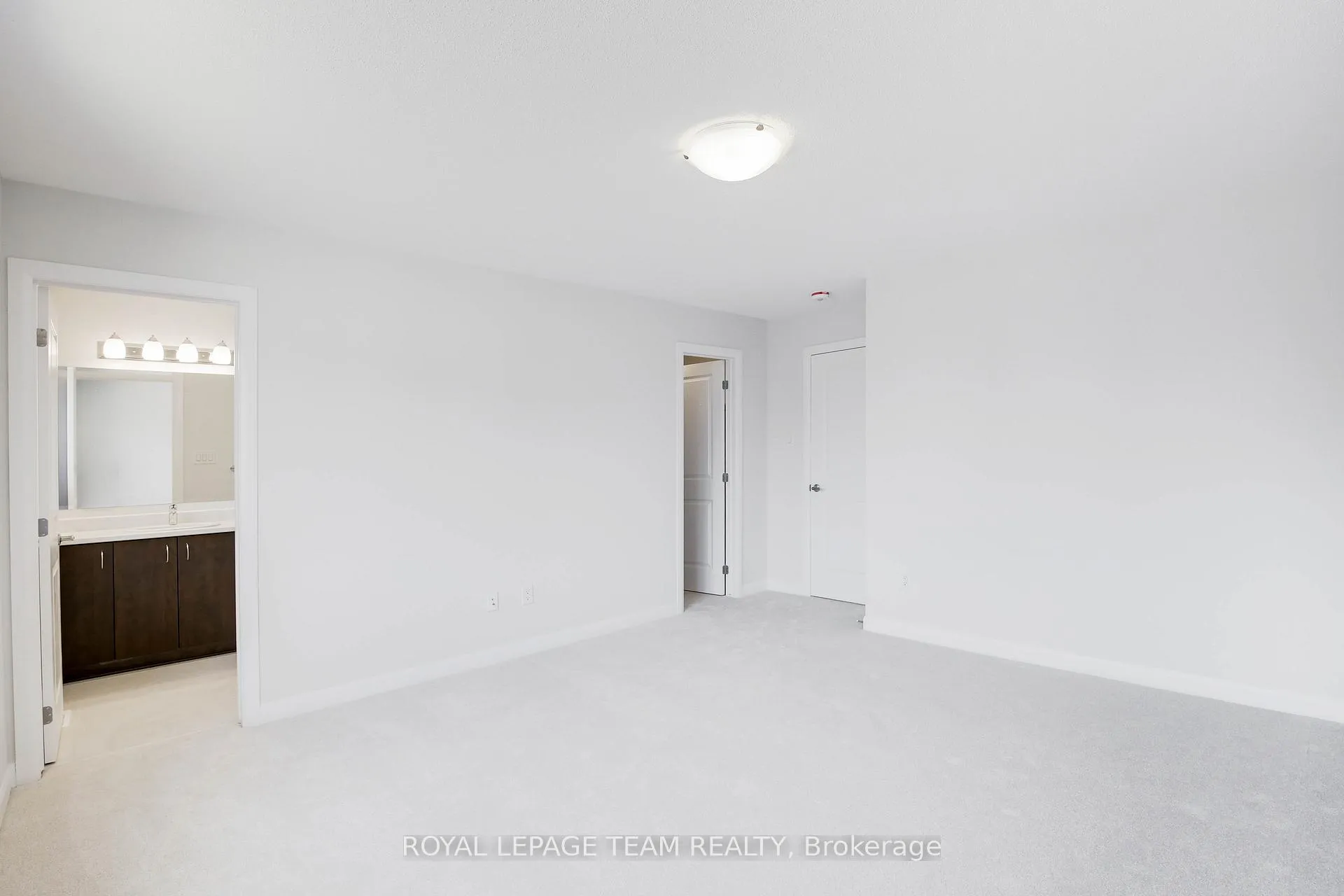 Photo 8 of 937 Athenry Court, Ottawa, Barrhaven - Half Moon Bay — HOMEH