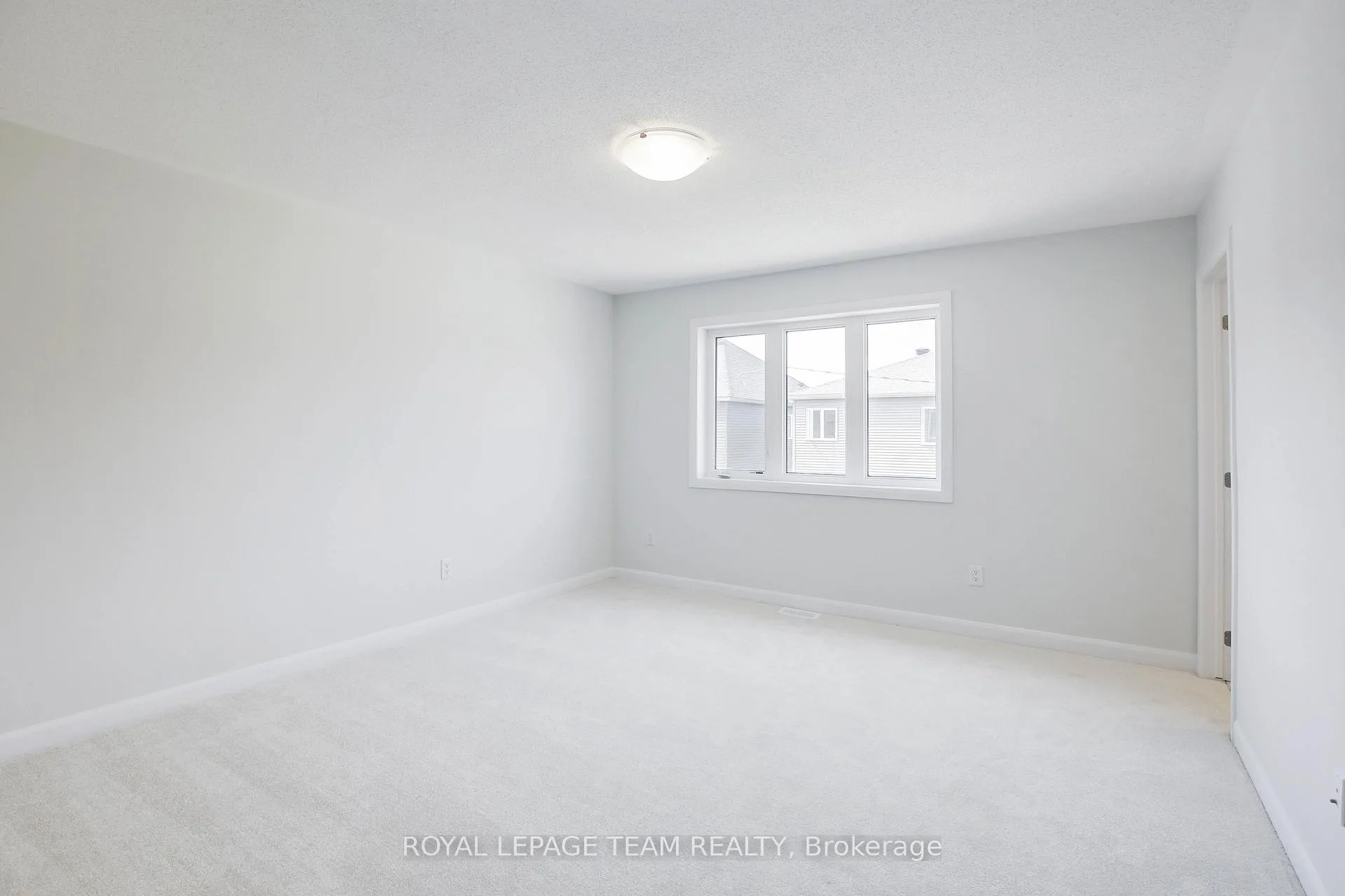 Photo 15 of 937 Athenry Court, Ottawa, Barrhaven - Half Moon Bay — HOMEH