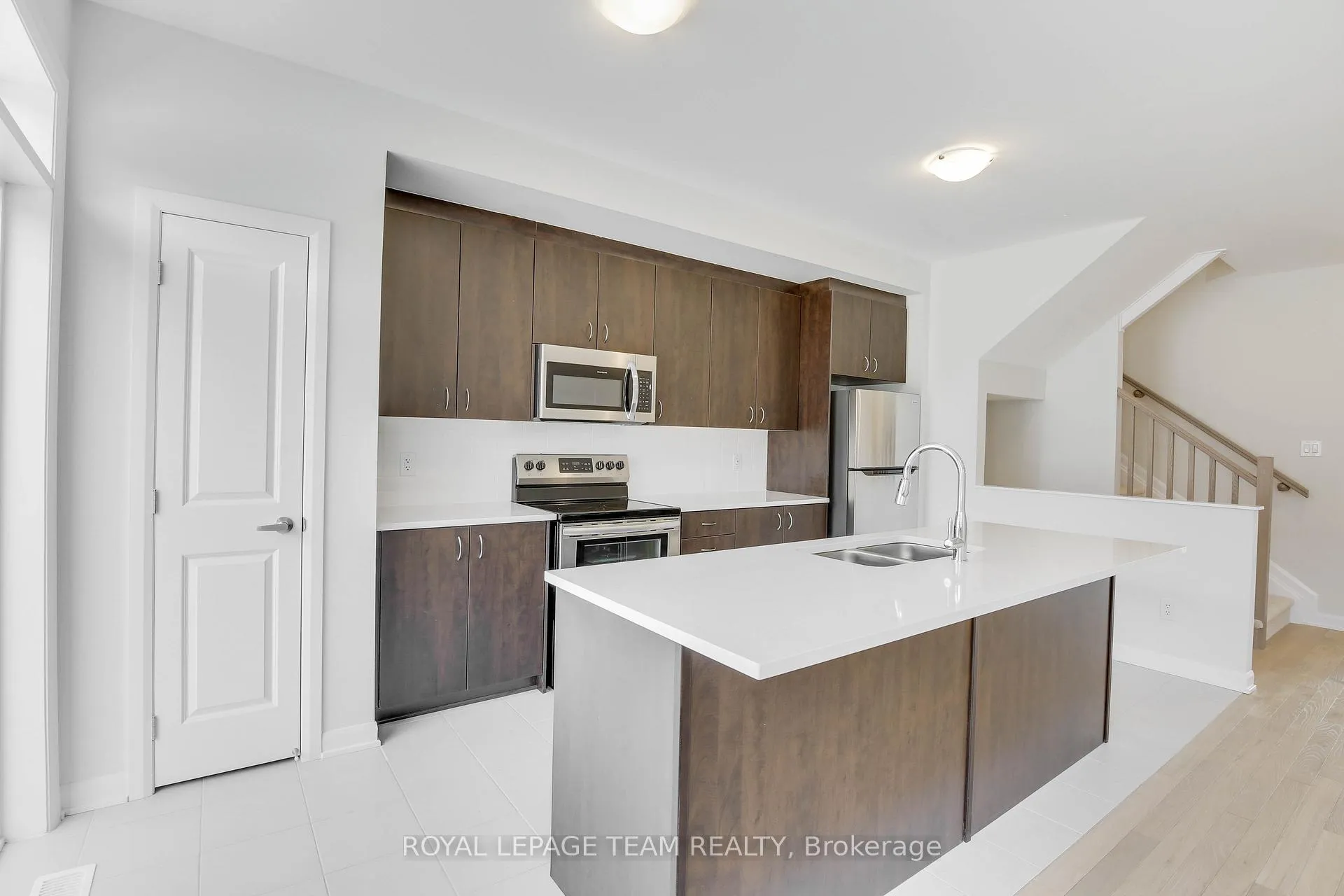 Photo 26 of 937 Athenry Court, Ottawa, Barrhaven - Half Moon Bay — HOMEH