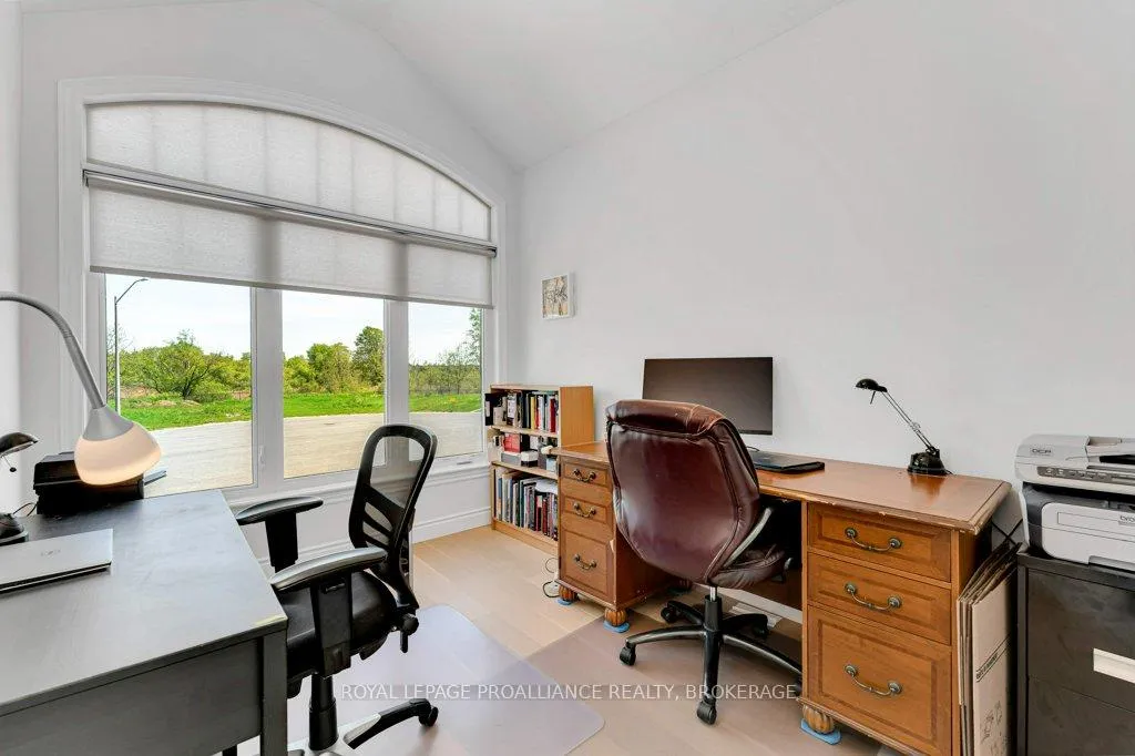Photo 6 of 249 Mill Pond Place, Kingston, West of Sir John A. Blvd — HOMEH