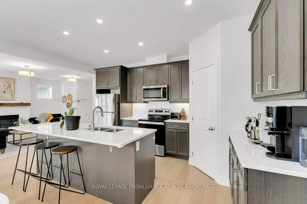 Photo 16 of 249 Mill Pond Place, Kingston, West of Sir John A. Blvd — HOMEH