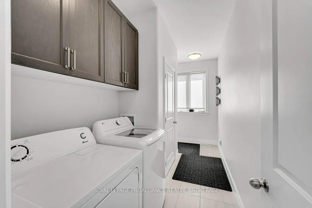 Photo 19 of 249 Mill Pond Place, Kingston, West of Sir John A. Blvd — HOMEH