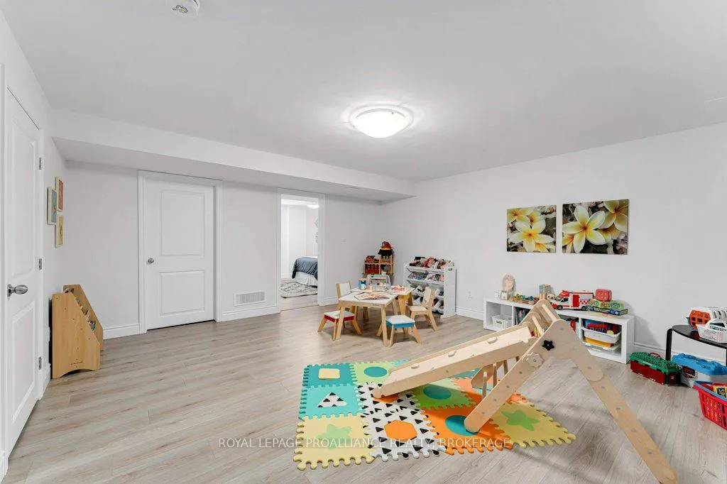 Photo 40 of 249 Mill Pond Place, Kingston, West of Sir John A. Blvd — HOMEH