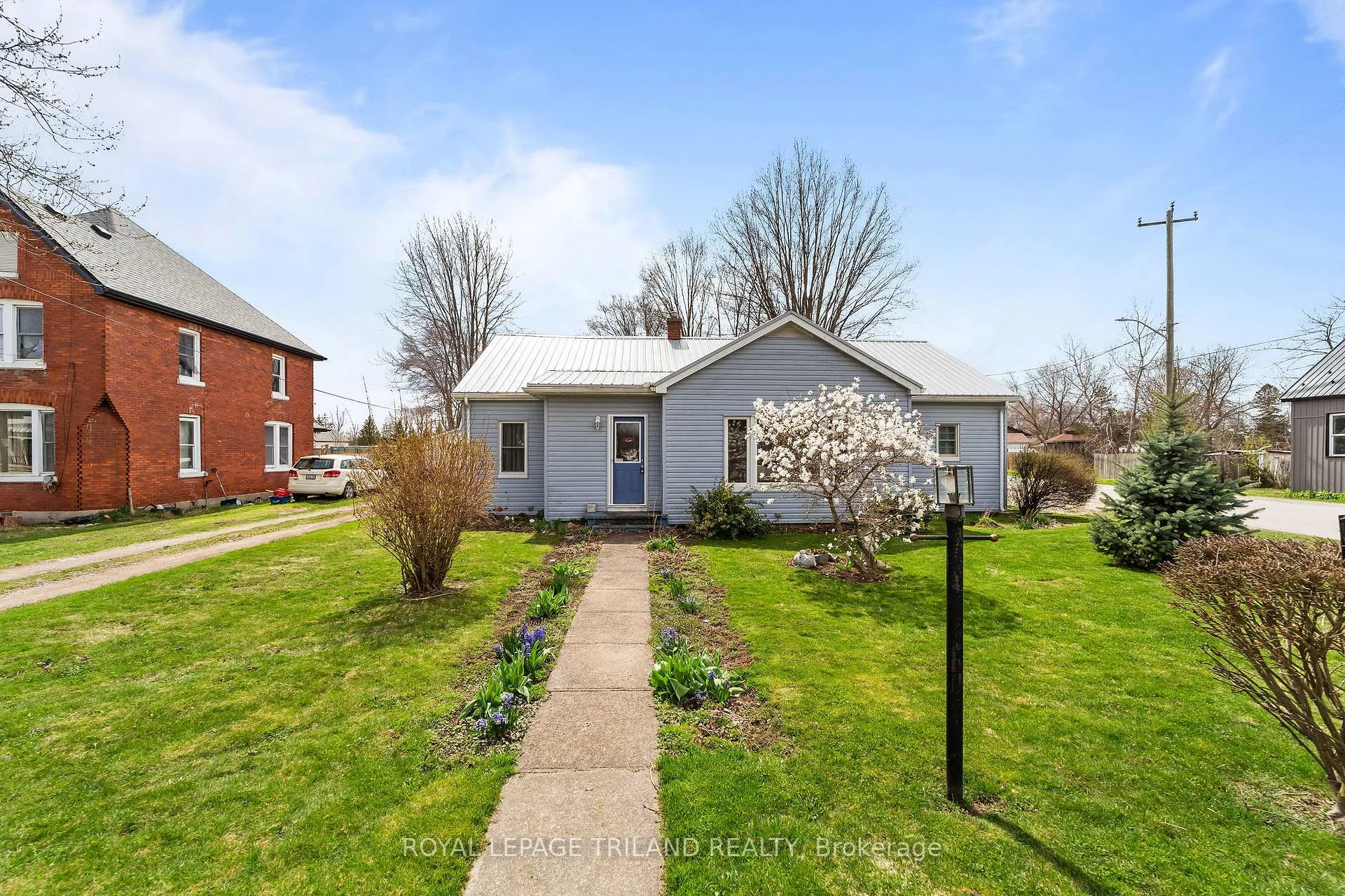 Photo 3 of 22929 Hagerty Road, Newbury — HOMEH