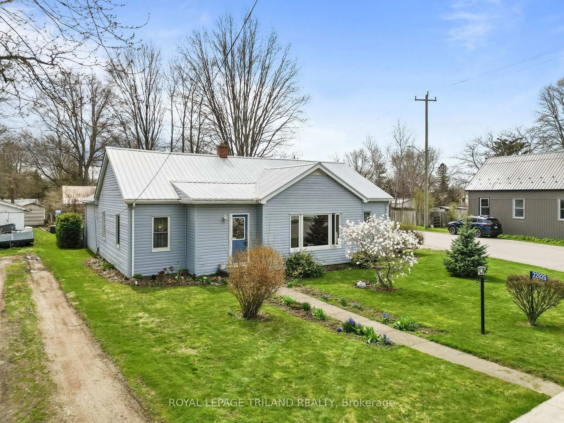 Photo 5 of 22929 Hagerty Road, Newbury — HOMEH
