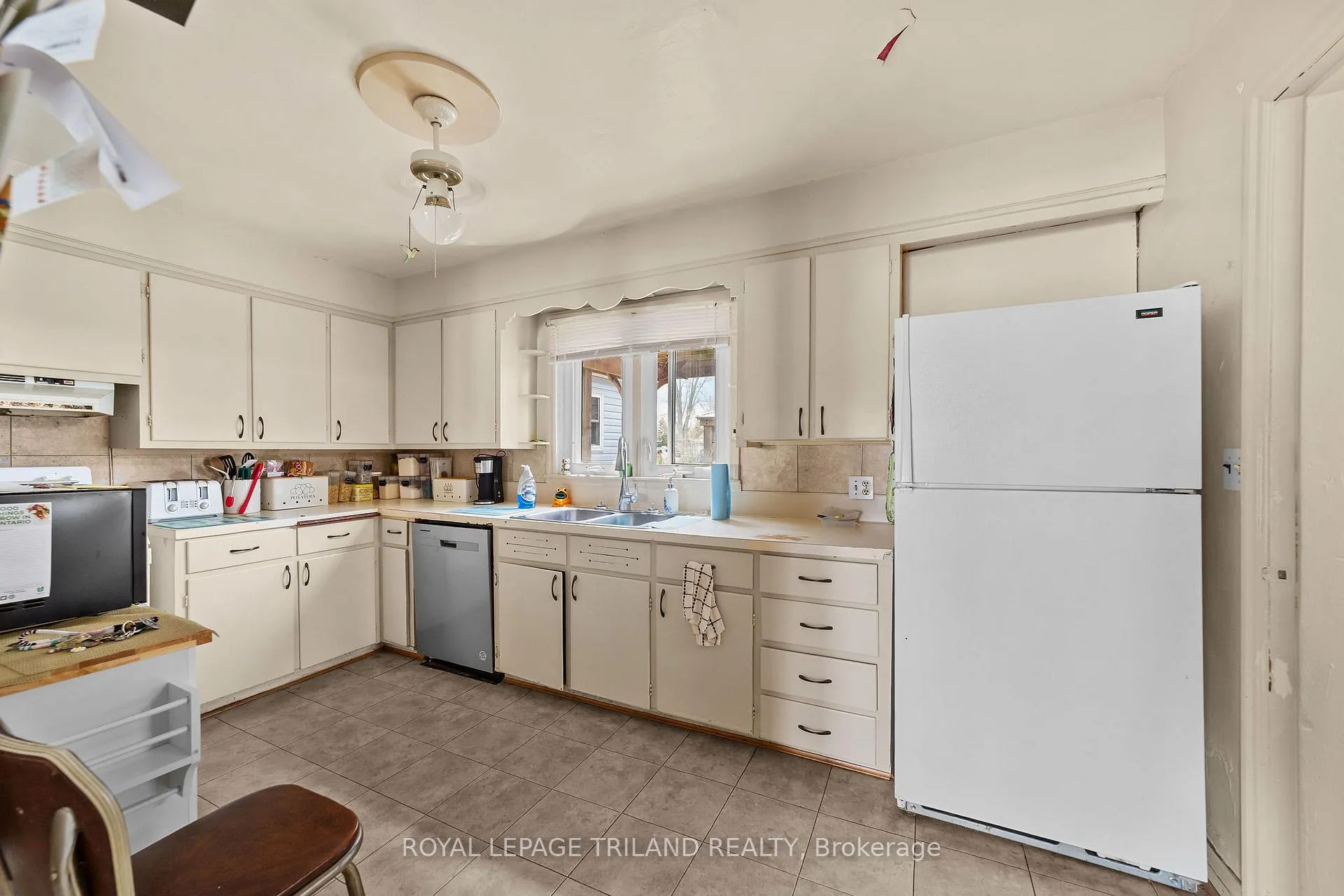 Photo 9 of 22929 Hagerty Road, Newbury — HOMEH