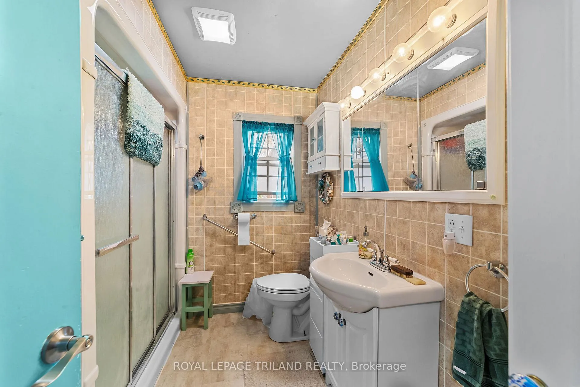 Photo 17 of 22929 Hagerty Road, Newbury — HOMEH