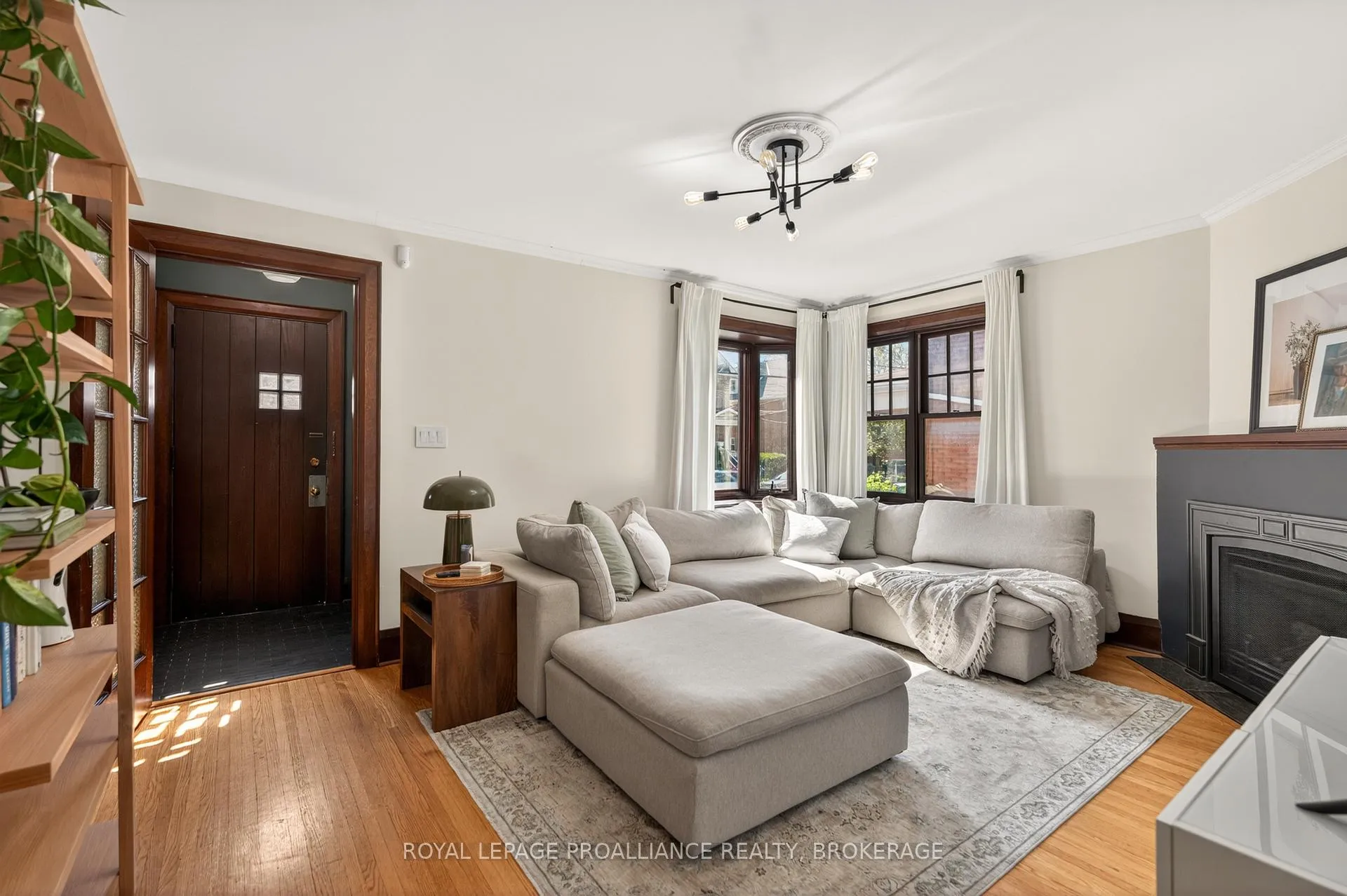 Photo 5 of 204 Collingwood Street, Kingston, Central City East — HOMEH