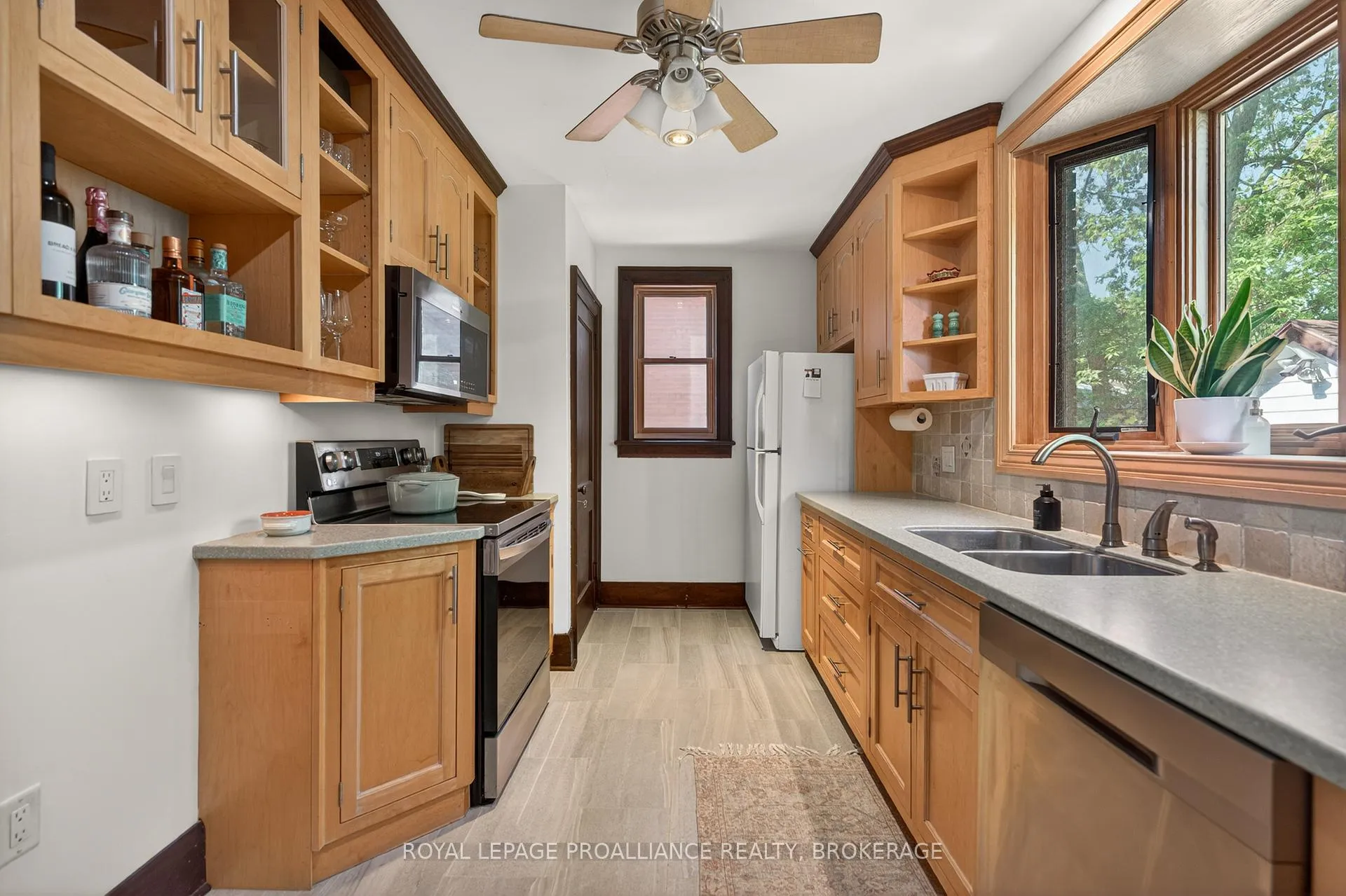 Photo 7 of 204 Collingwood Street, Kingston, Central City East — HOMEH