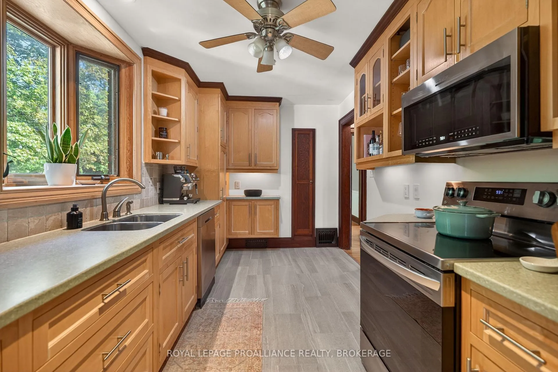 Photo 9 of 204 Collingwood Street, Kingston, Central City East — HOMEH