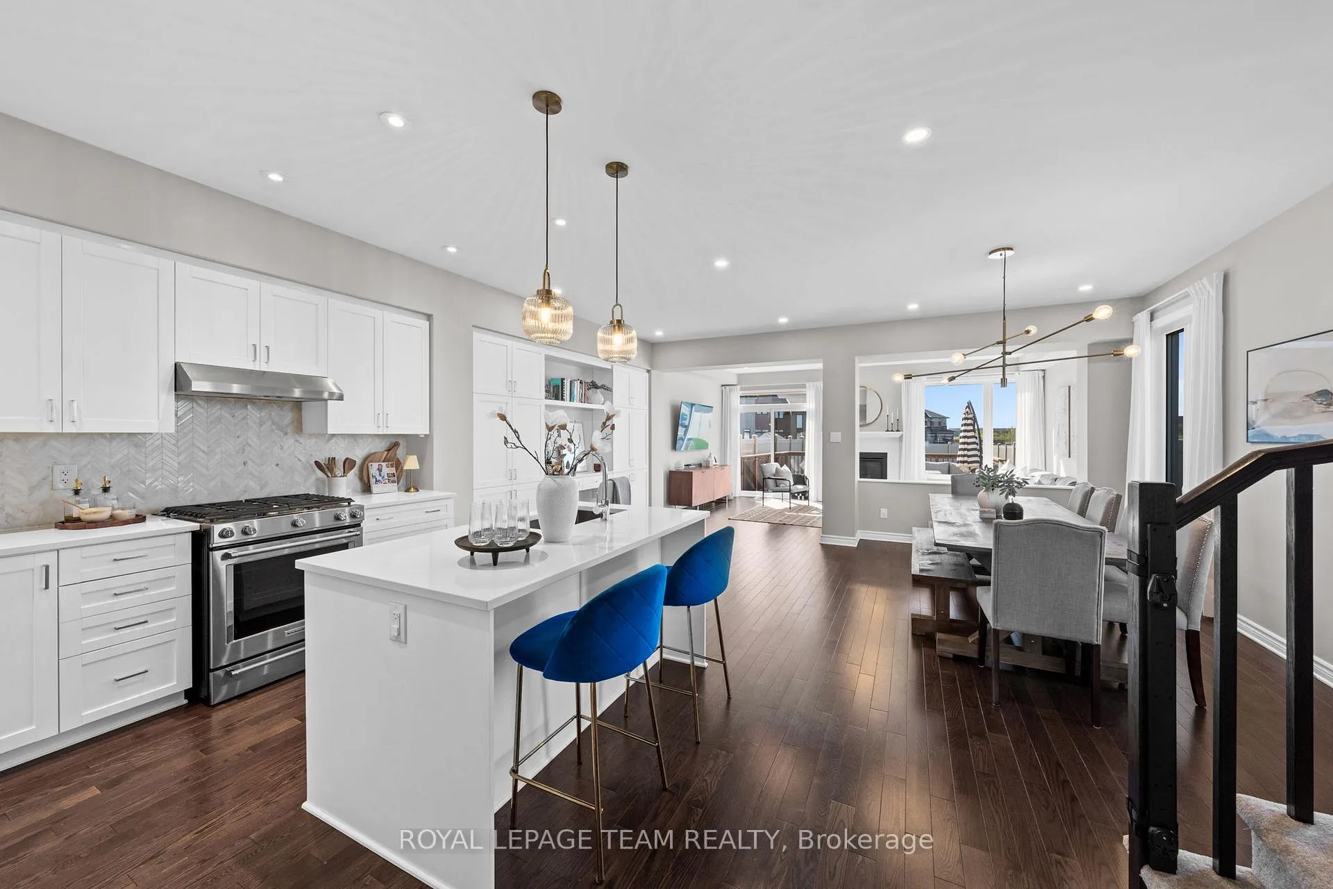 Photo 7 of 49 Plank Street, Ottawa, Kanata - Emerald Meadows/Trailwest — HOMEH