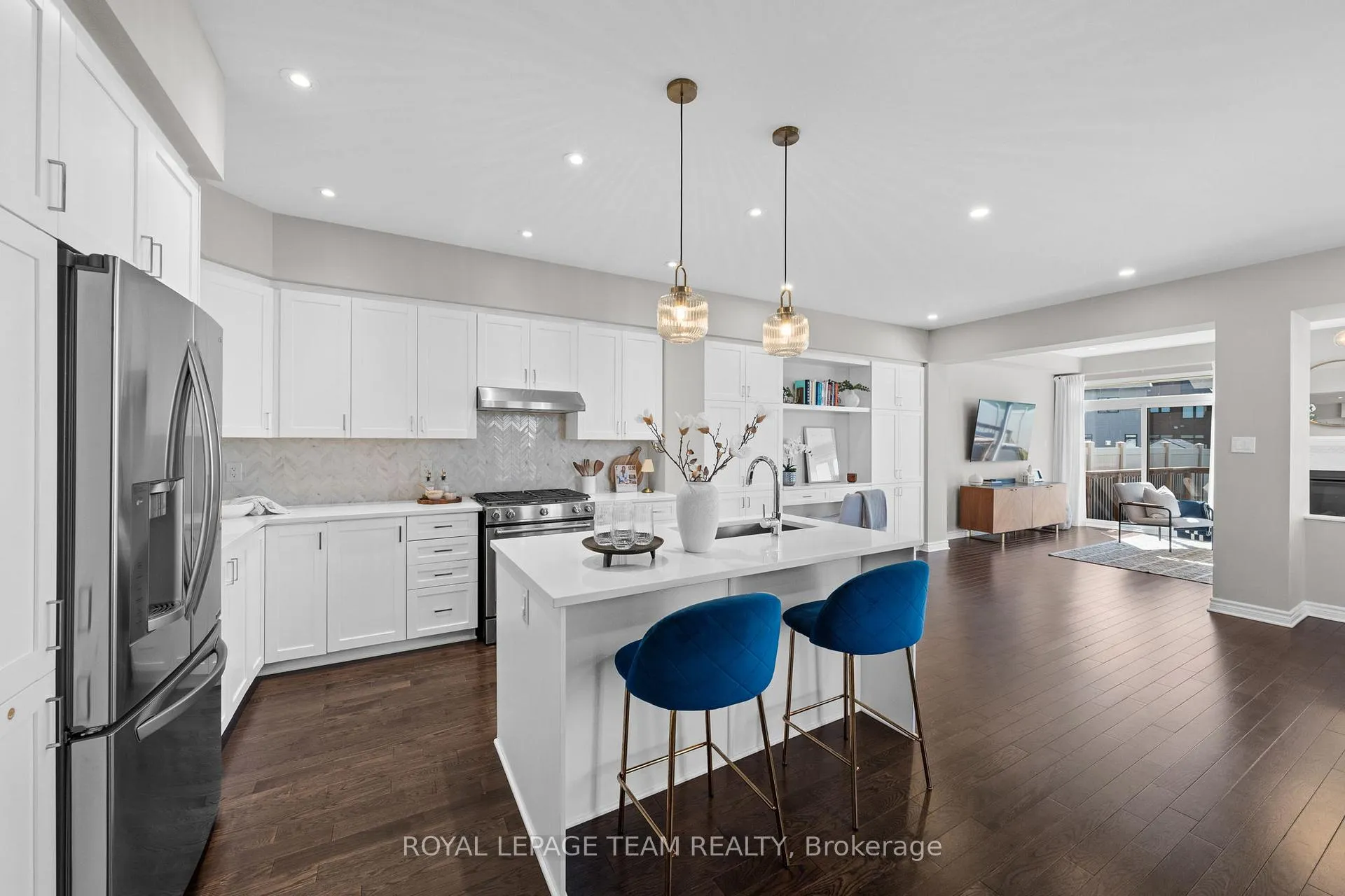 Photo 8 of 49 Plank Street, Ottawa, Kanata - Emerald Meadows/Trailwest — HOMEH