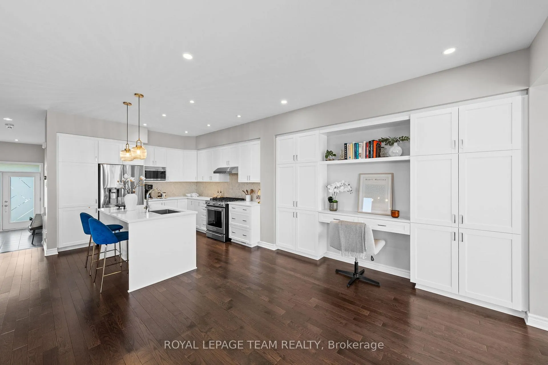 Photo 11 of 49 Plank Street, Ottawa, Kanata - Emerald Meadows/Trailwest — HOMEH