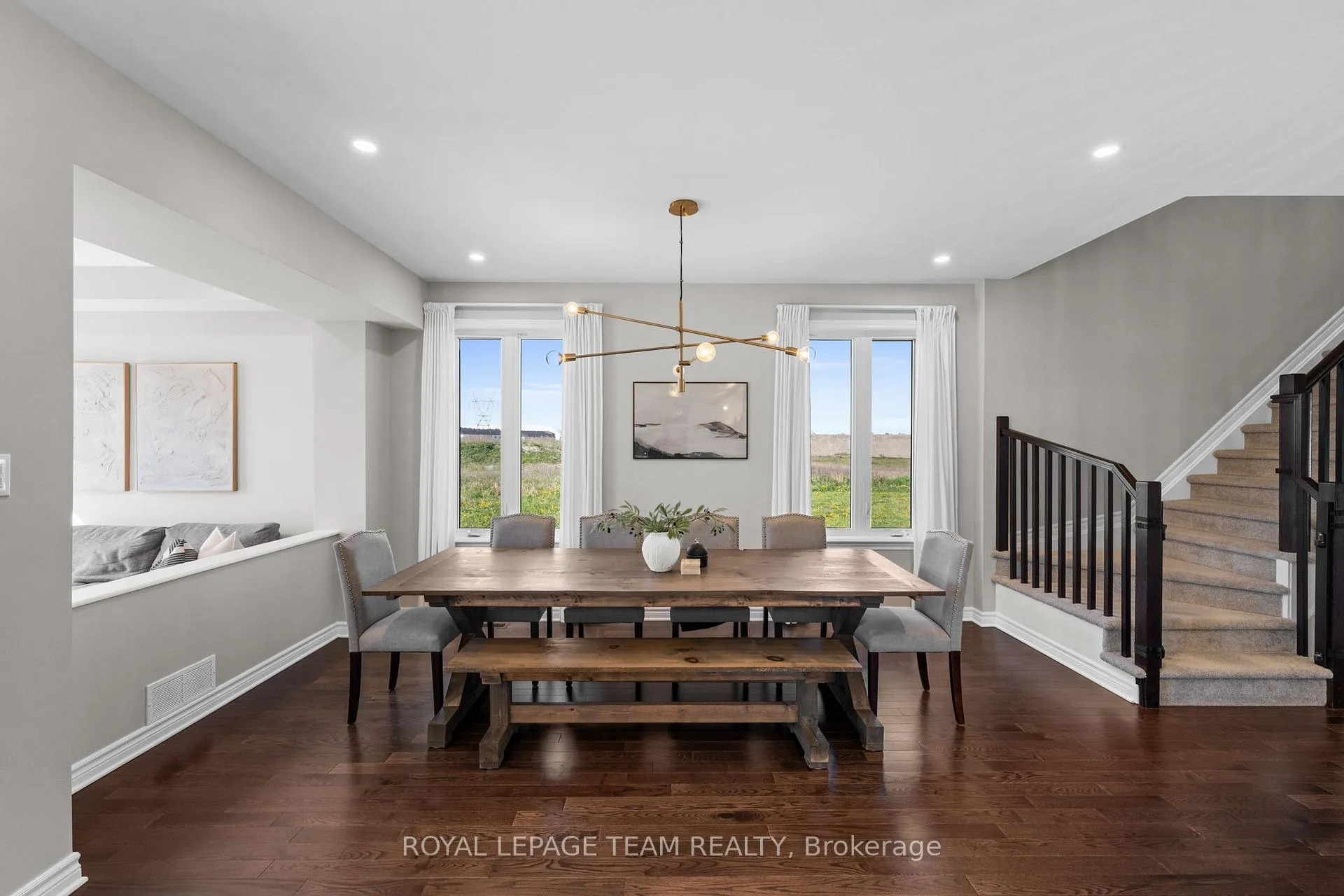 Photo 13 of 49 Plank Street, Ottawa, Kanata - Emerald Meadows/Trailwest — HOMEH