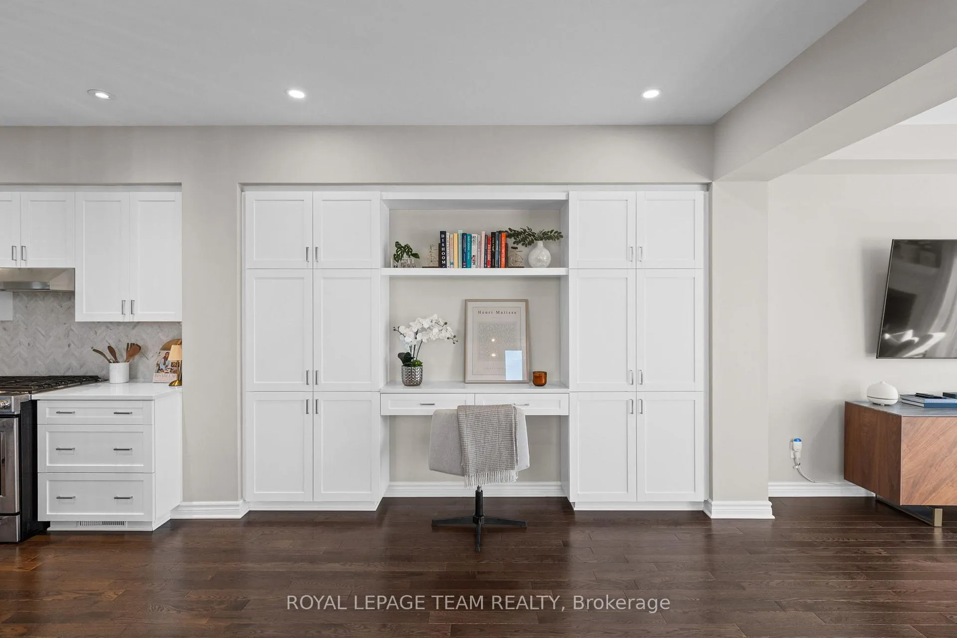 Photo 15 of 49 Plank Street, Ottawa, Kanata - Emerald Meadows/Trailwest — HOMEH