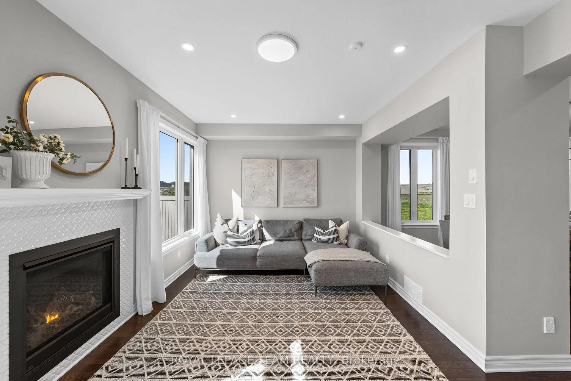 Photo 18 of 49 Plank Street, Ottawa, Kanata - Emerald Meadows/Trailwest — HOMEH