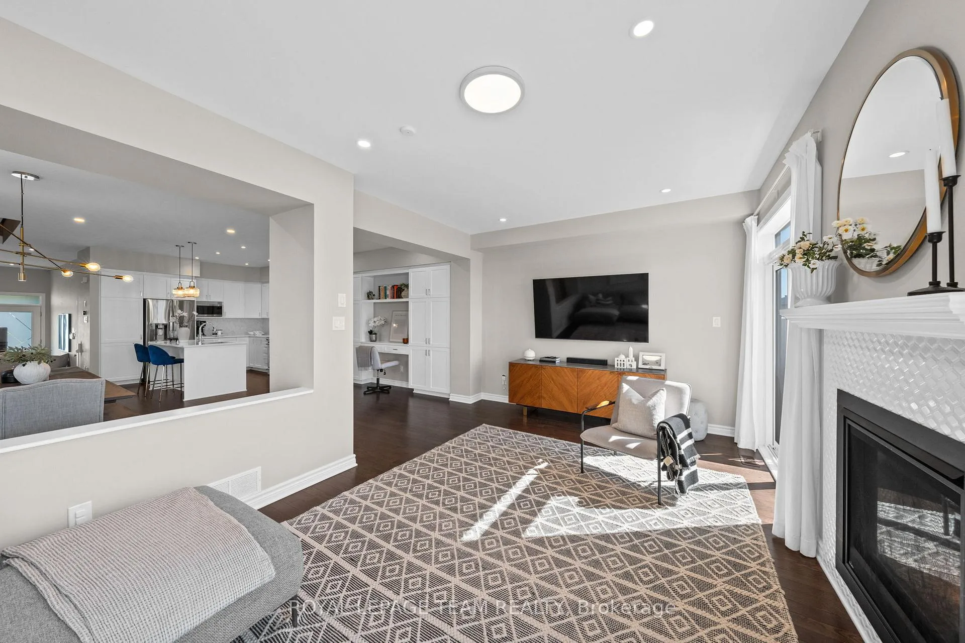 Photo 20 of 49 Plank Street, Ottawa, Kanata - Emerald Meadows/Trailwest — HOMEH