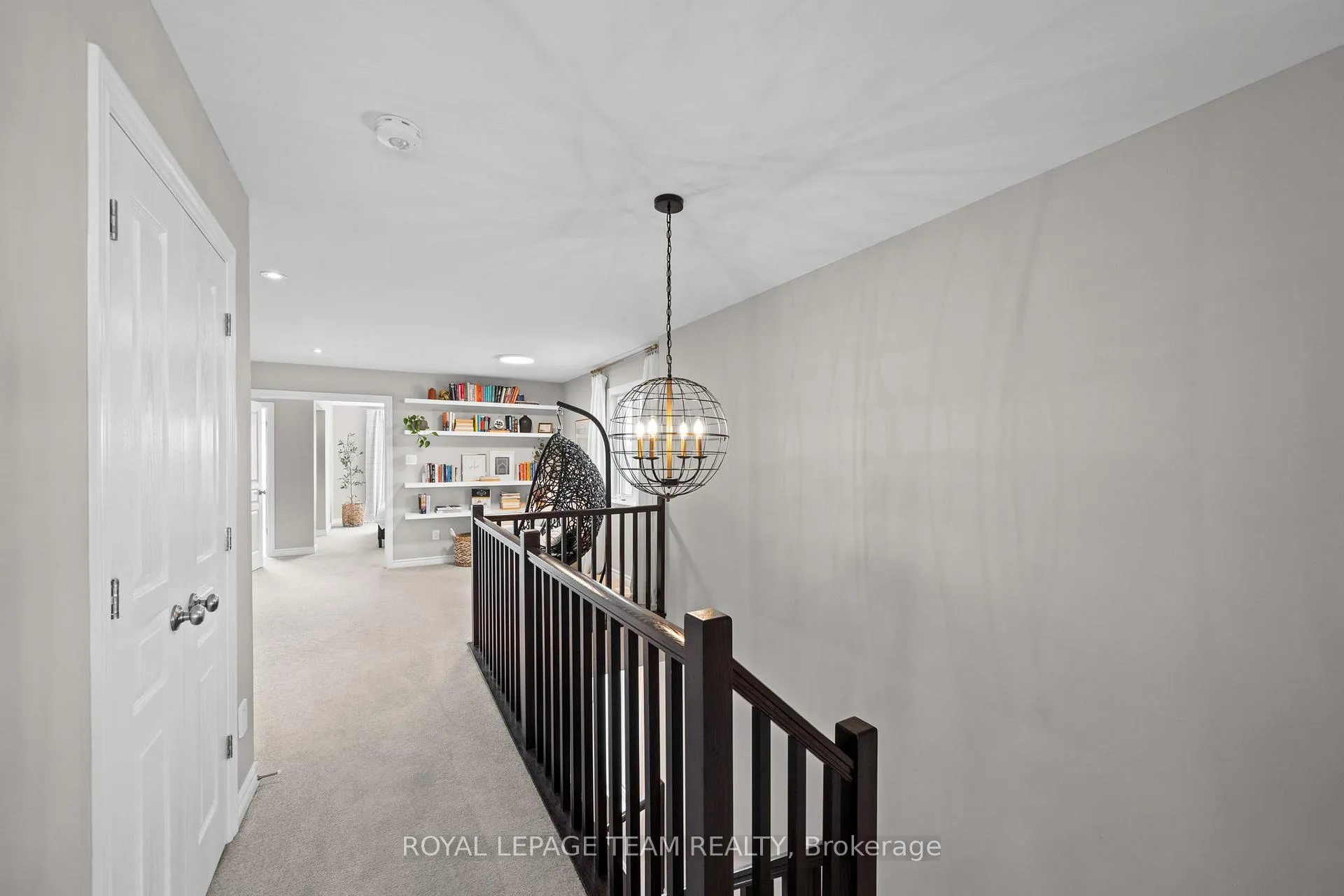 Photo 22 of 49 Plank Street, Ottawa, Kanata - Emerald Meadows/Trailwest — HOMEH