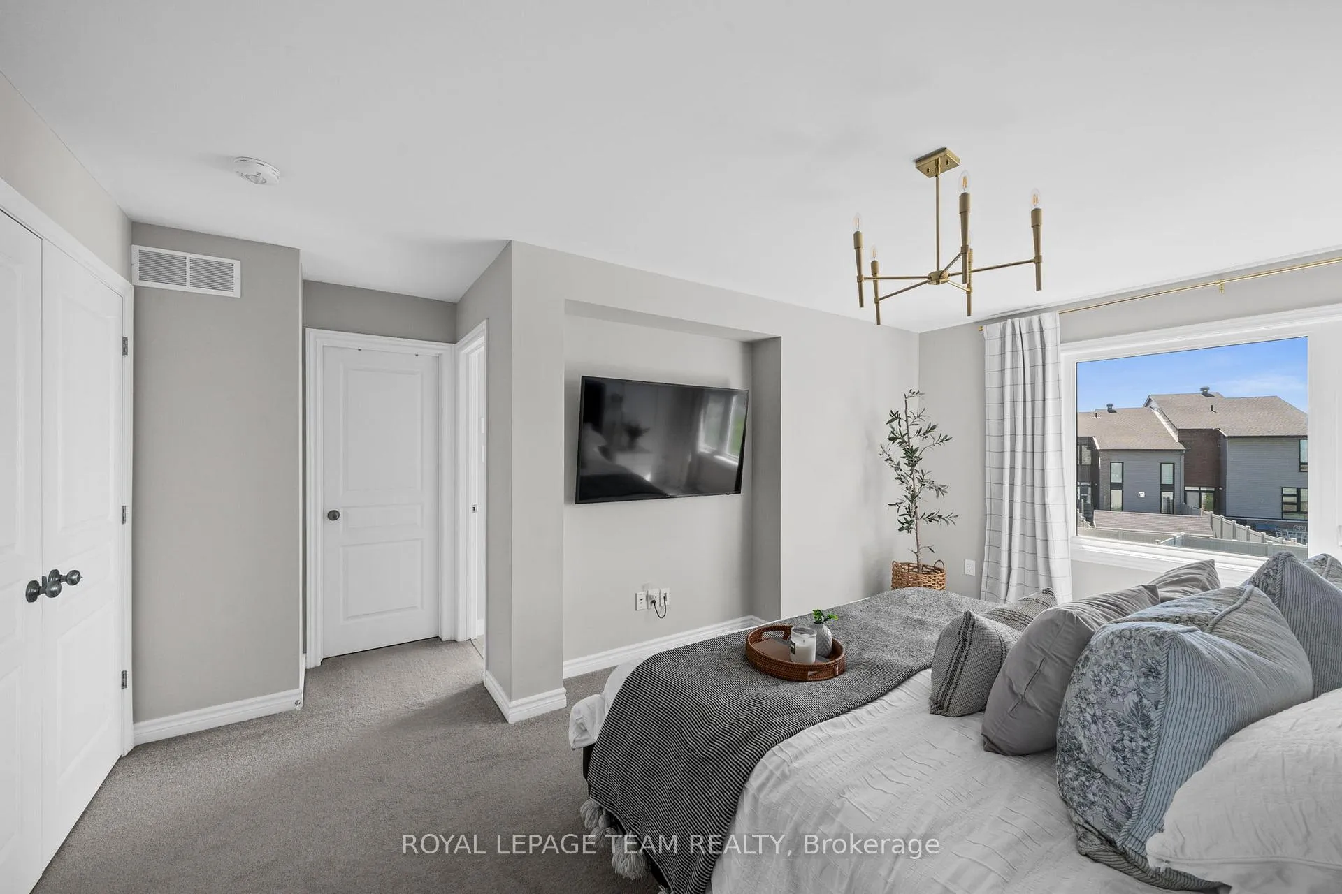 Photo 27 of 49 Plank Street, Ottawa, Kanata - Emerald Meadows/Trailwest — HOMEH