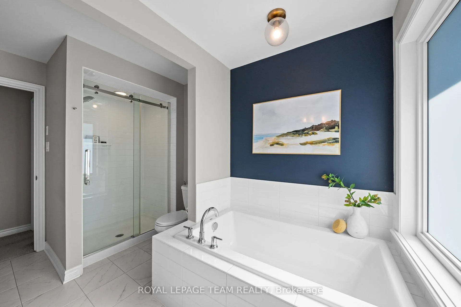 Photo 30 of 49 Plank Street, Ottawa, Kanata - Emerald Meadows/Trailwest — HOMEH