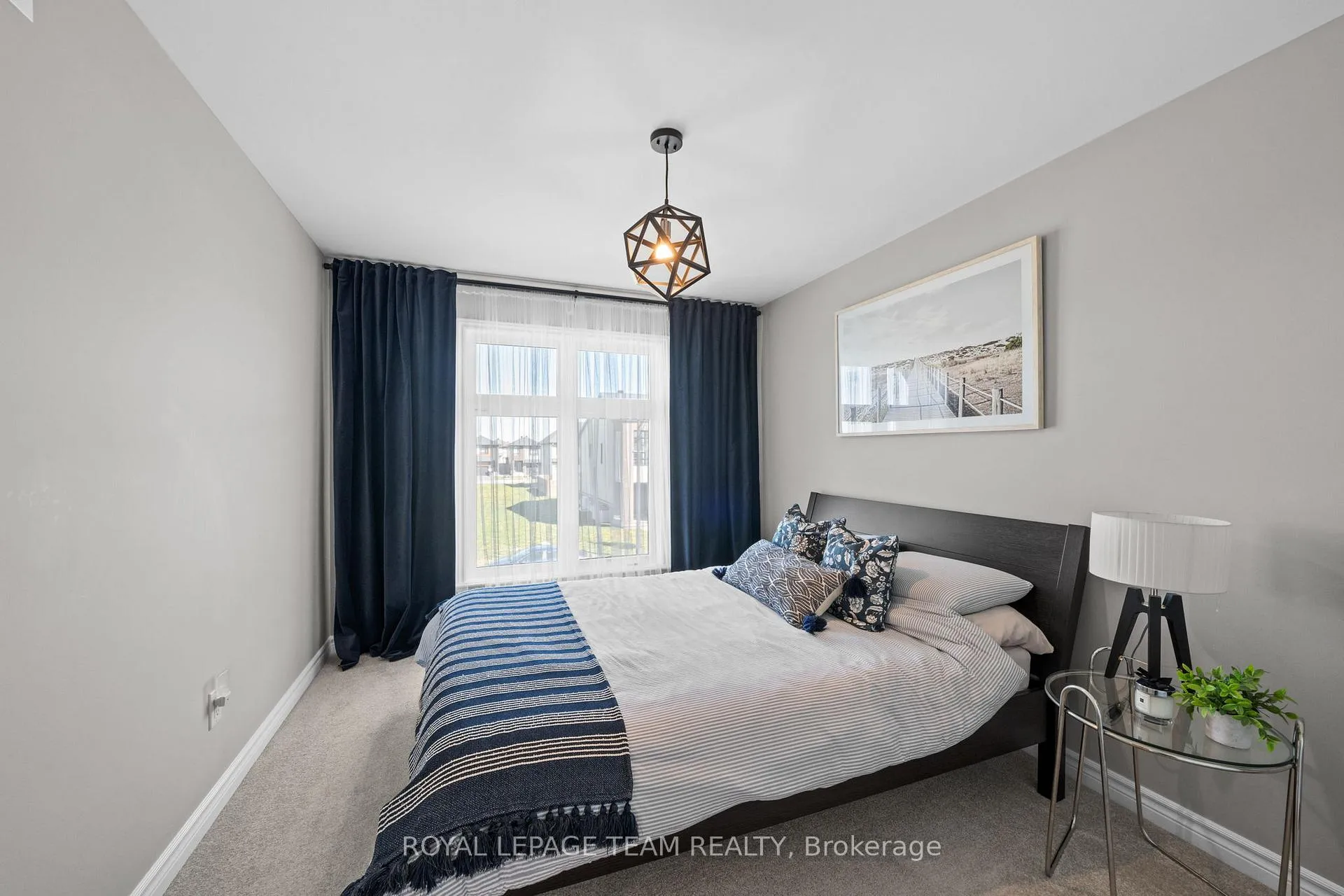 Photo 31 of 49 Plank Street, Ottawa, Kanata - Emerald Meadows/Trailwest — HOMEH