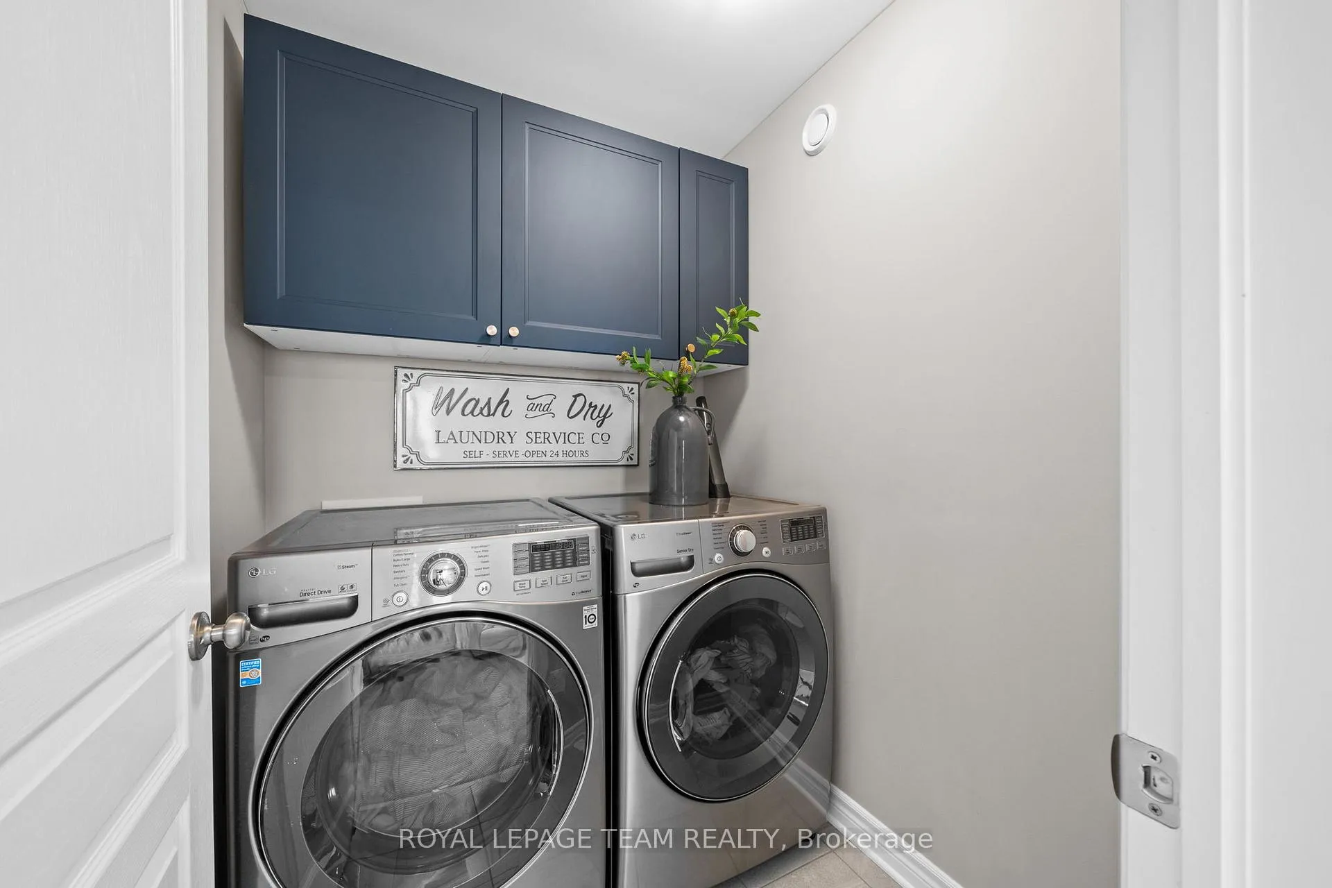 Photo 37 of 49 Plank Street, Ottawa, Kanata - Emerald Meadows/Trailwest — HOMEH