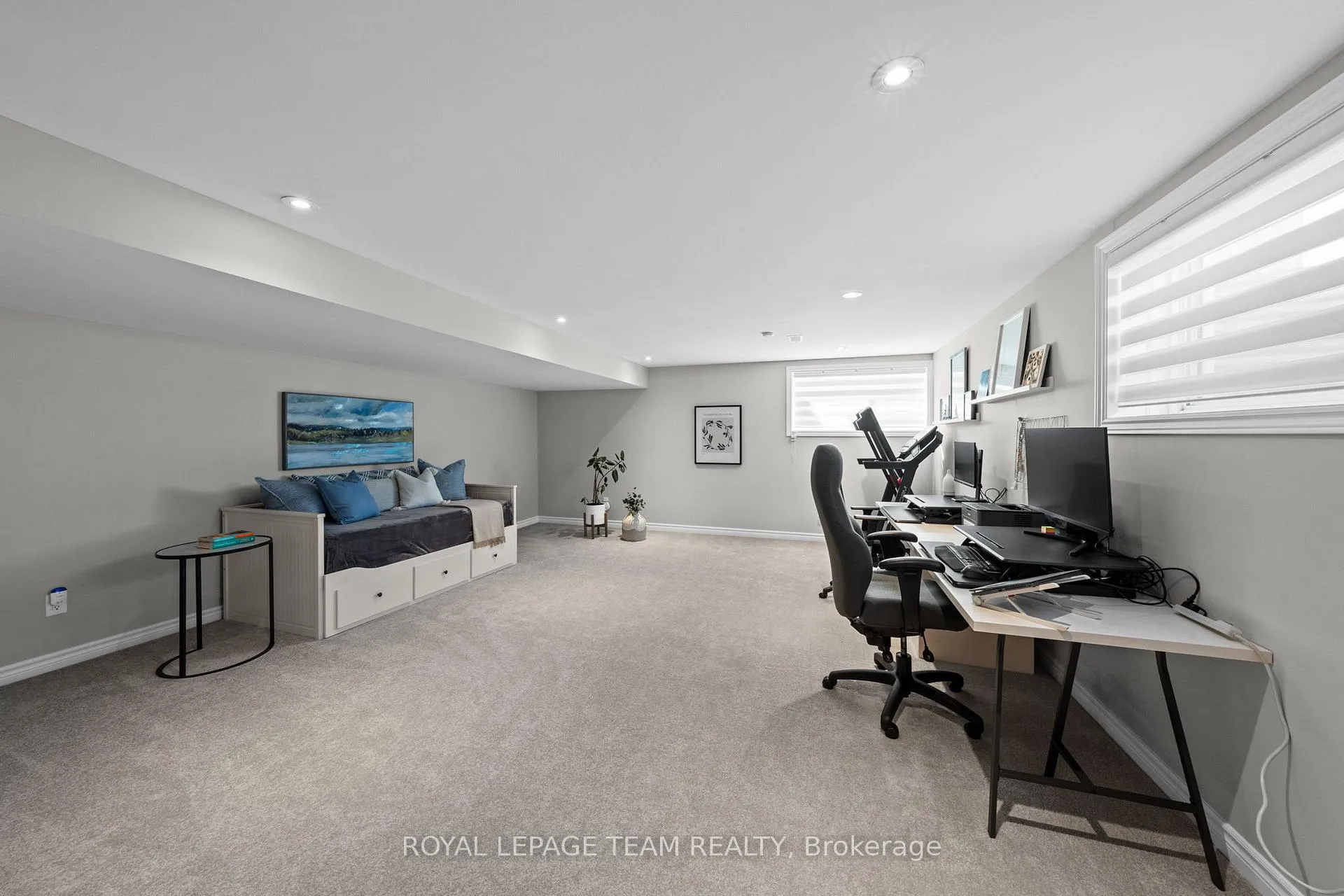 Photo 39 of 49 Plank Street, Ottawa, Kanata - Emerald Meadows/Trailwest — HOMEH