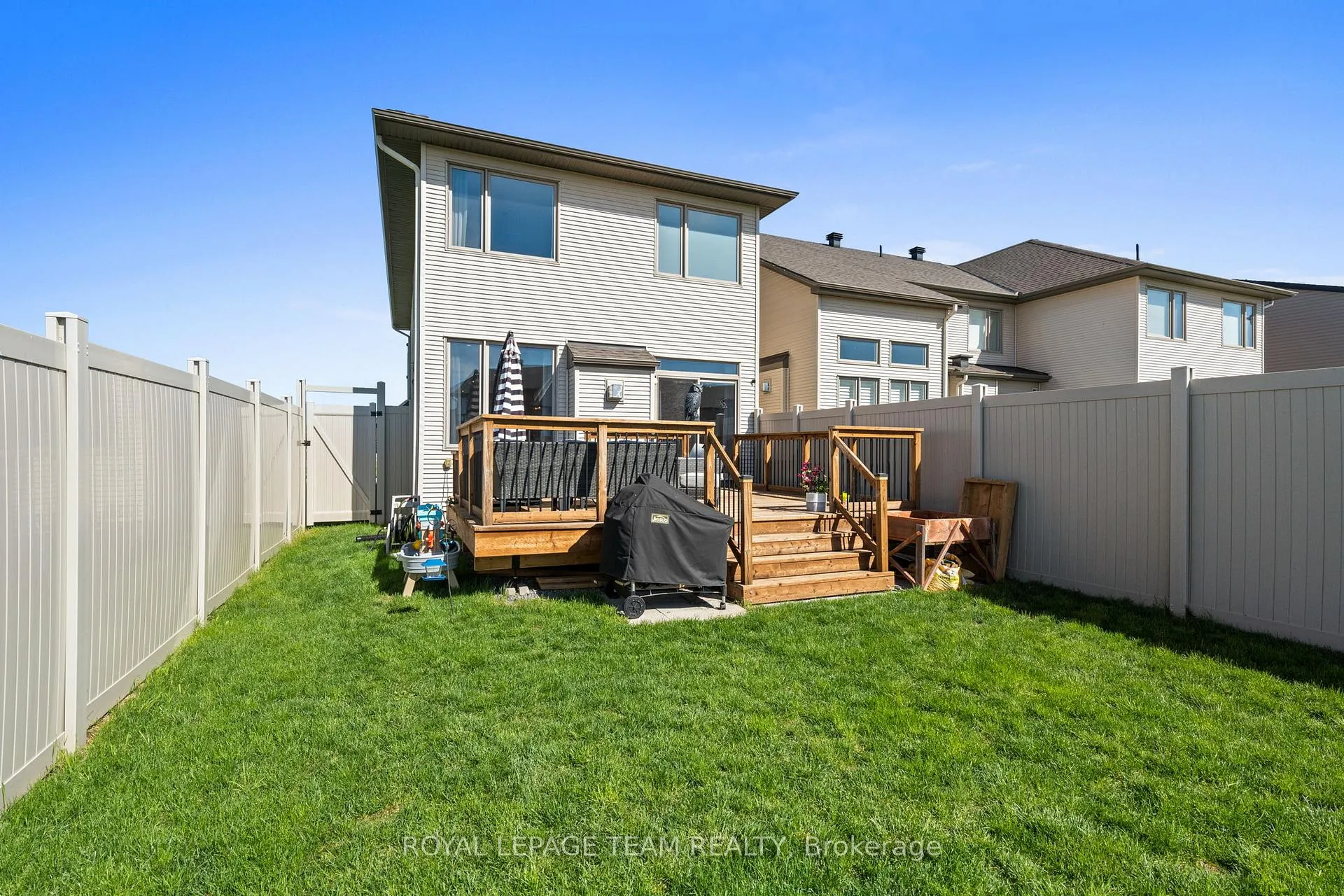 Photo 43 of 49 Plank Street, Ottawa, Kanata - Emerald Meadows/Trailwest — HOMEH