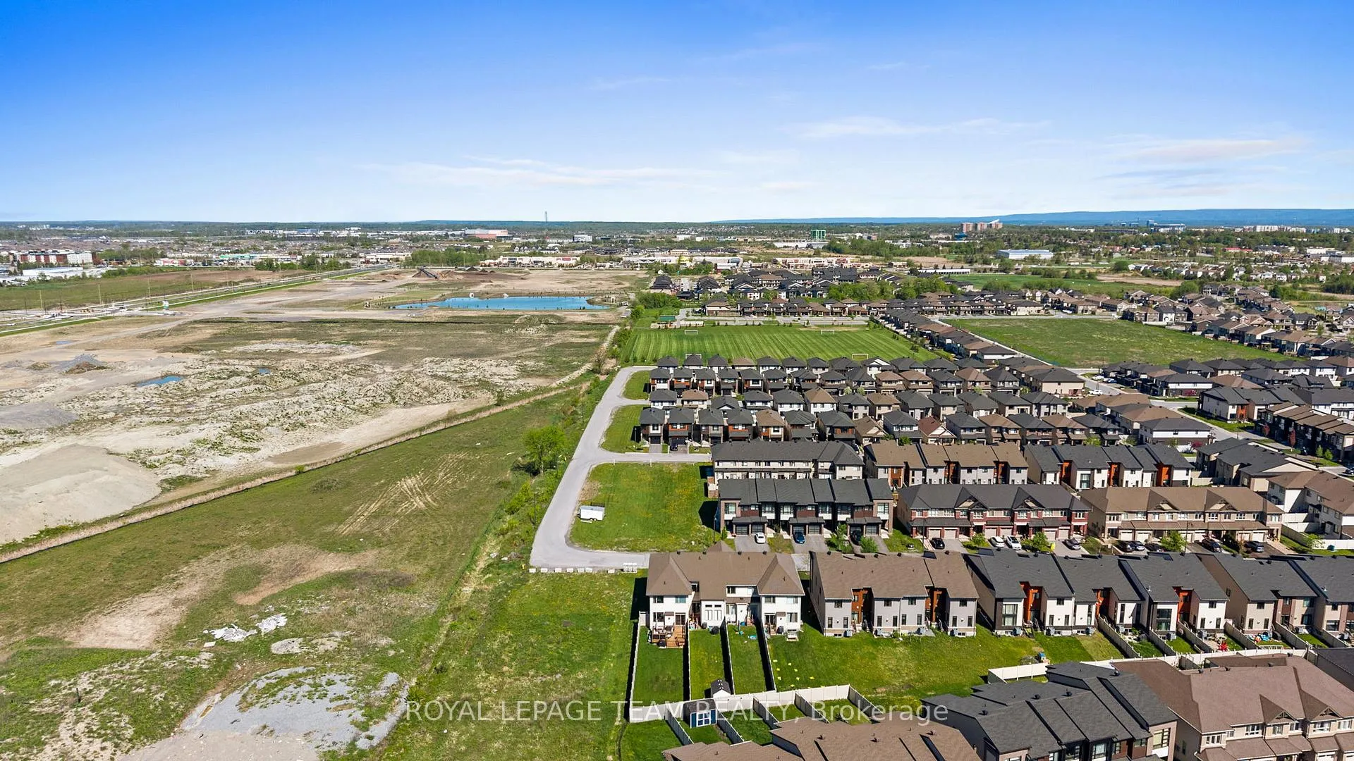Photo 47 of 49 Plank Street, Ottawa, Kanata - Emerald Meadows/Trailwest — HOMEH
