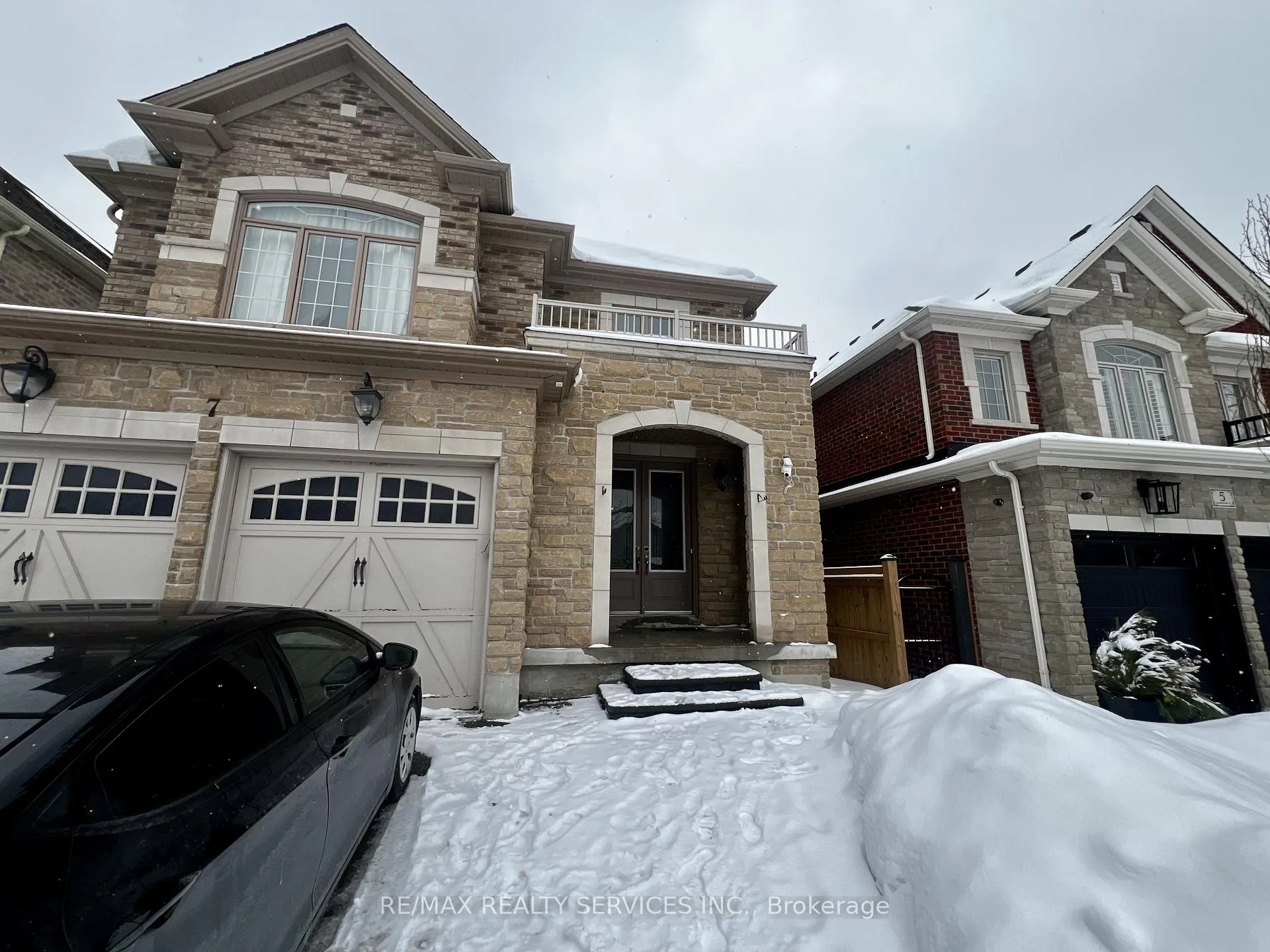 Photo 1 of Unit Basement, 7 Glengowan Street, Whitby, Taunton North — HOMEH