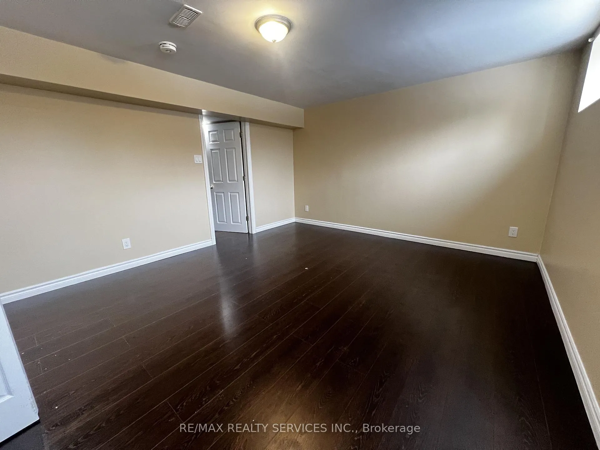 Photo 17 of Unit Basement, 7 Glengowan Street, Whitby, Taunton North — HOMEH