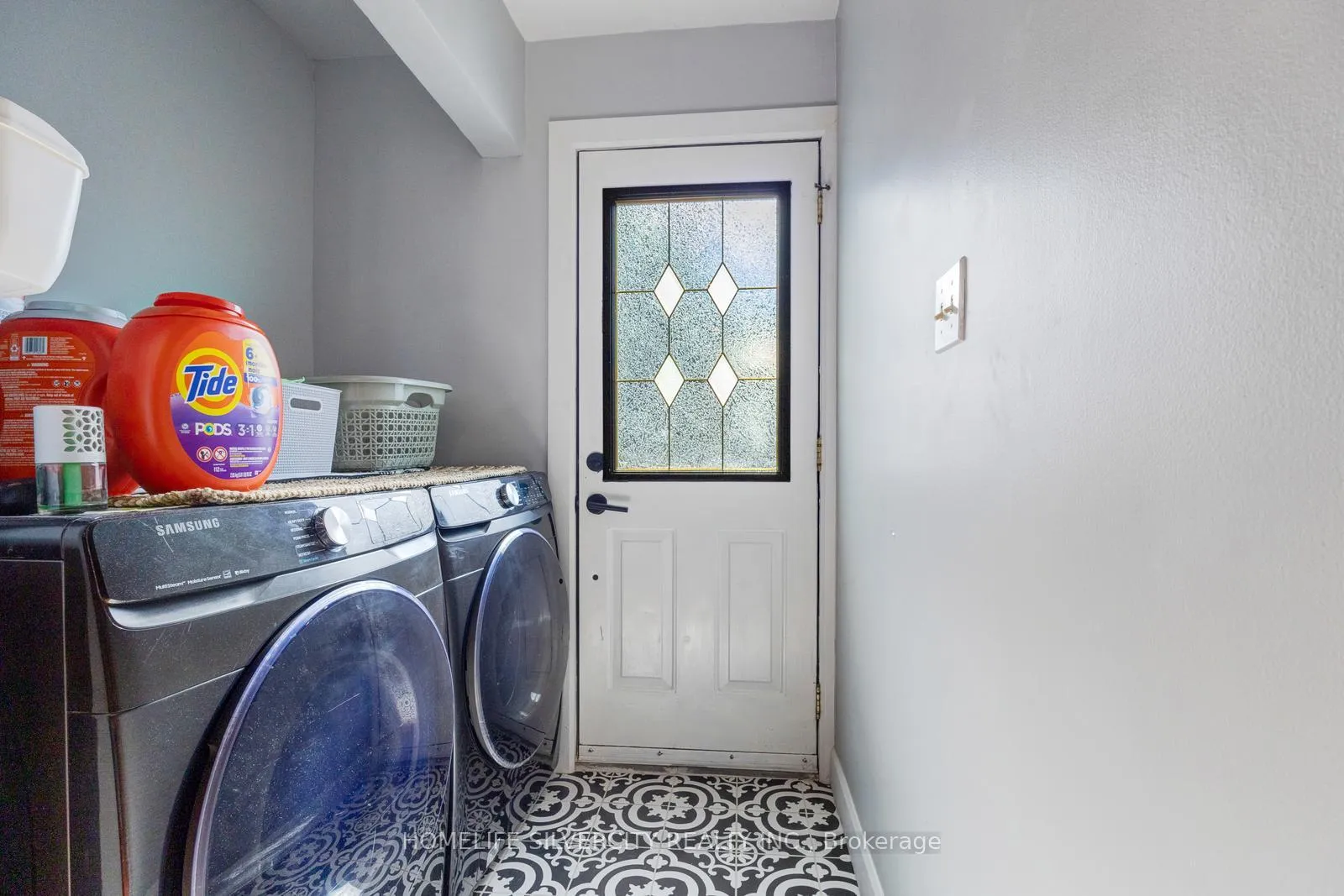 Photo 24 of 203 Montmorency Drive, Hamilton, Red Hill — HOMEH
