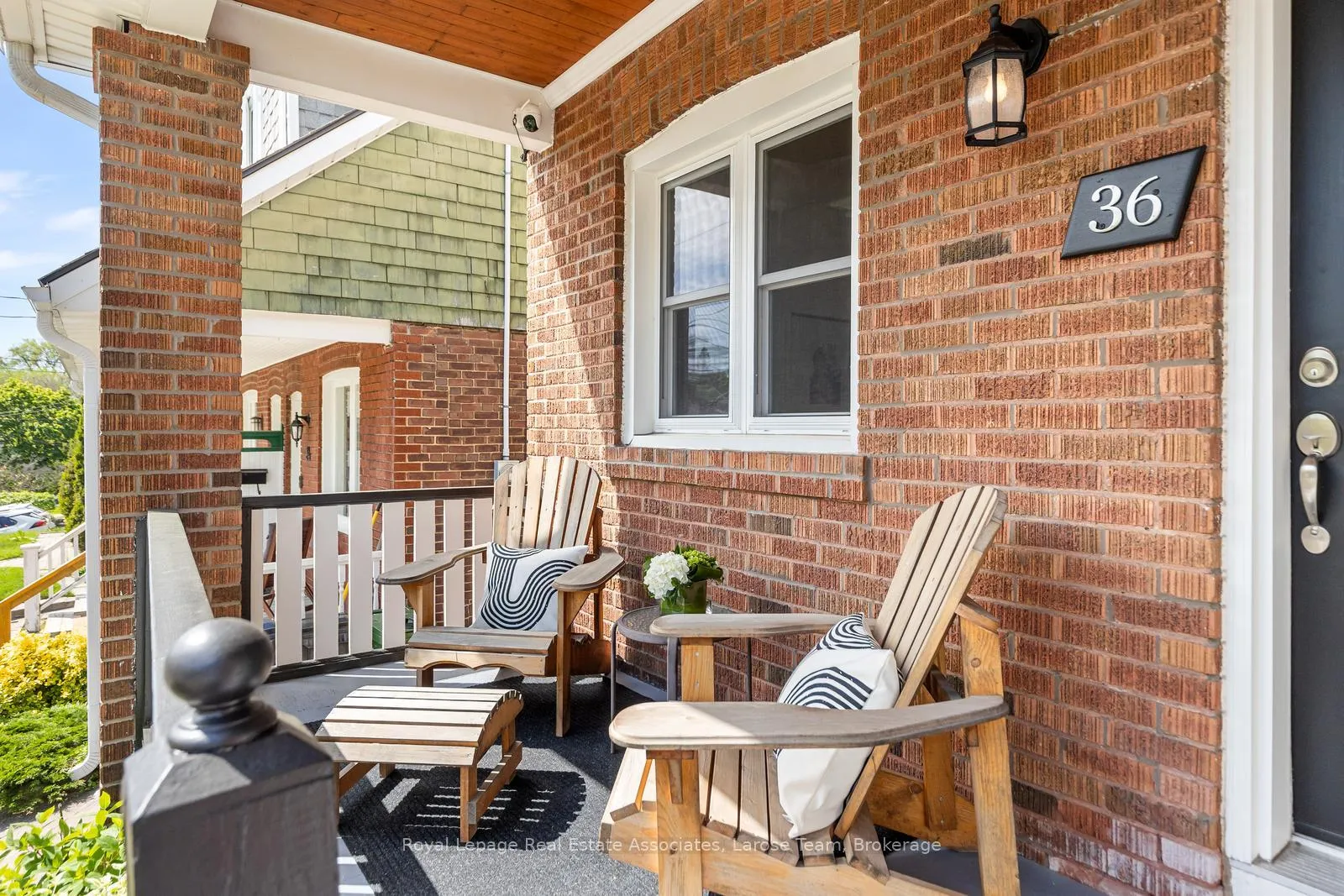 Photo 3 of 36 Firstbrooke Road, Toronto, East End-Danforth — HOMEH