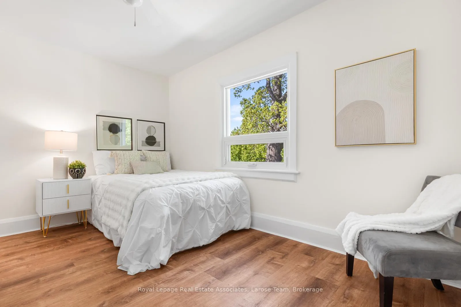 Photo 17 of 36 Firstbrooke Road, Toronto, East End-Danforth — HOMEH