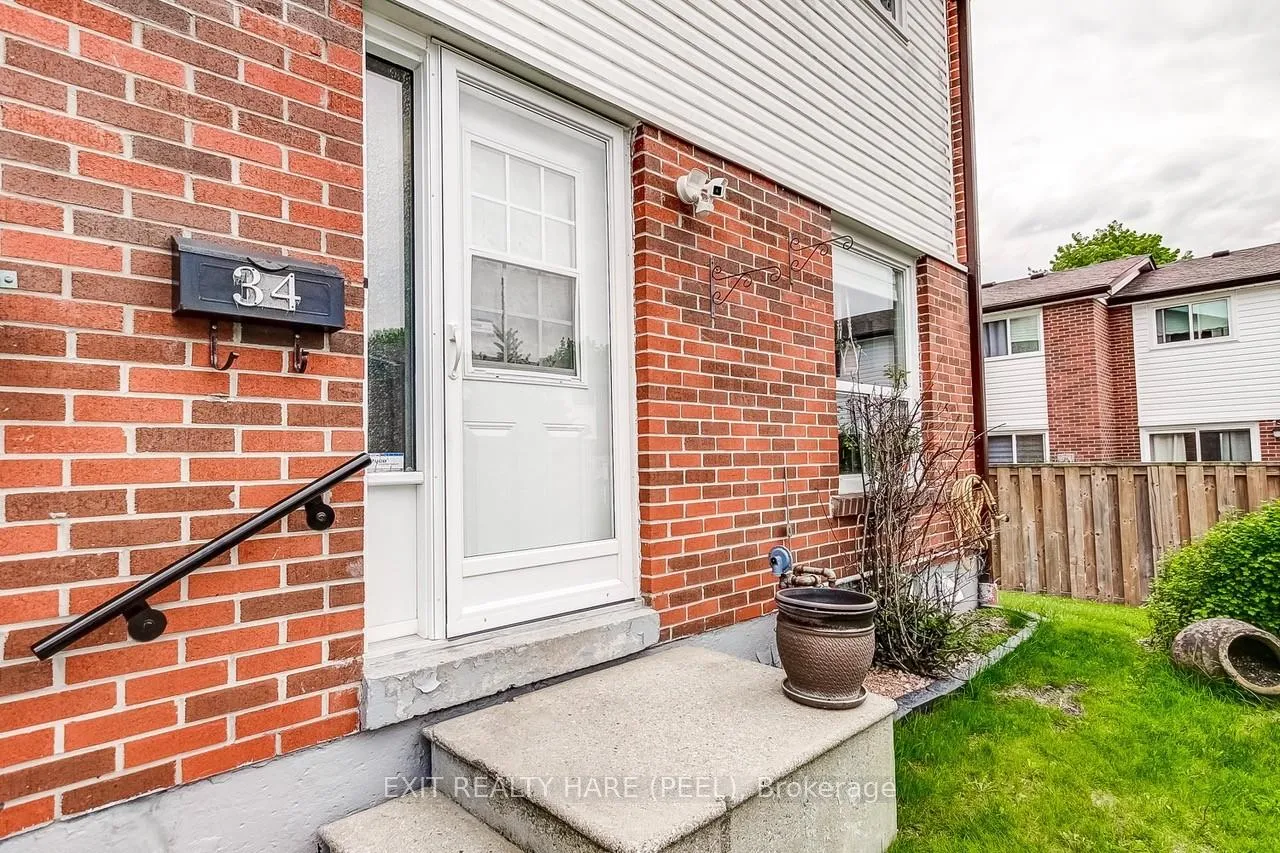 Photo 4 of 34 Kingham Road, Halton Hills, Acton — HOMEH